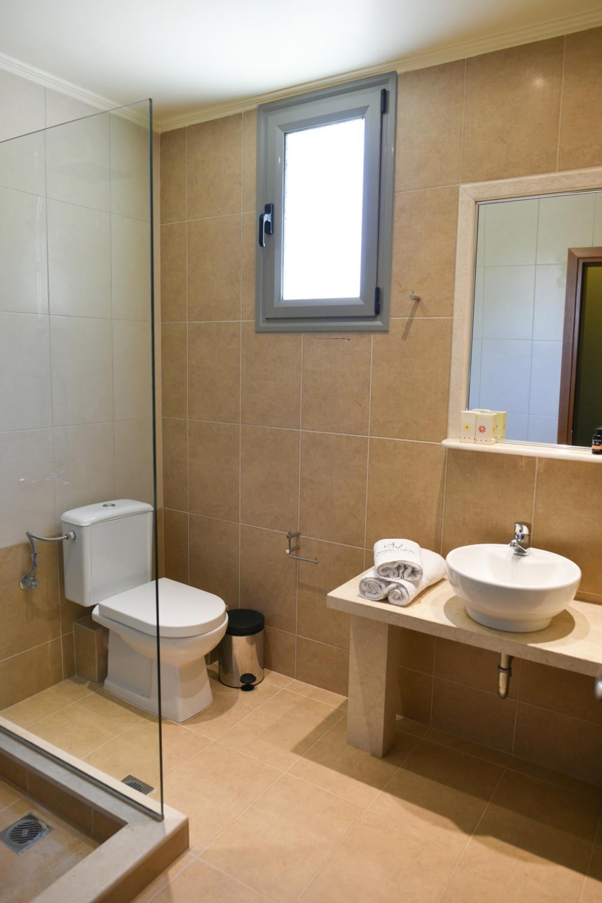 Three-Bedroom Villa - Photo 20
