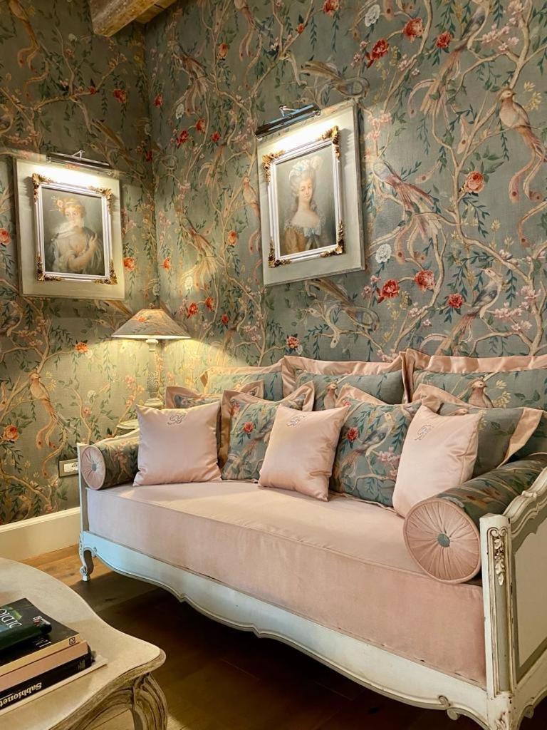 Suite with City View - Photo 3