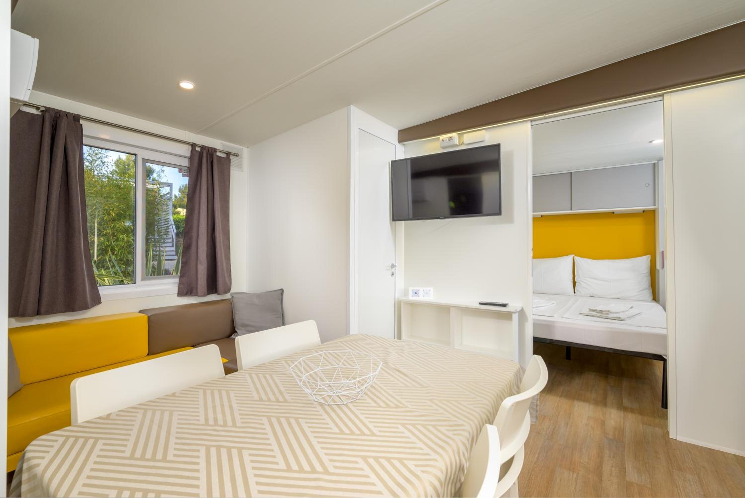 Deluxe Mobile Home photo 1