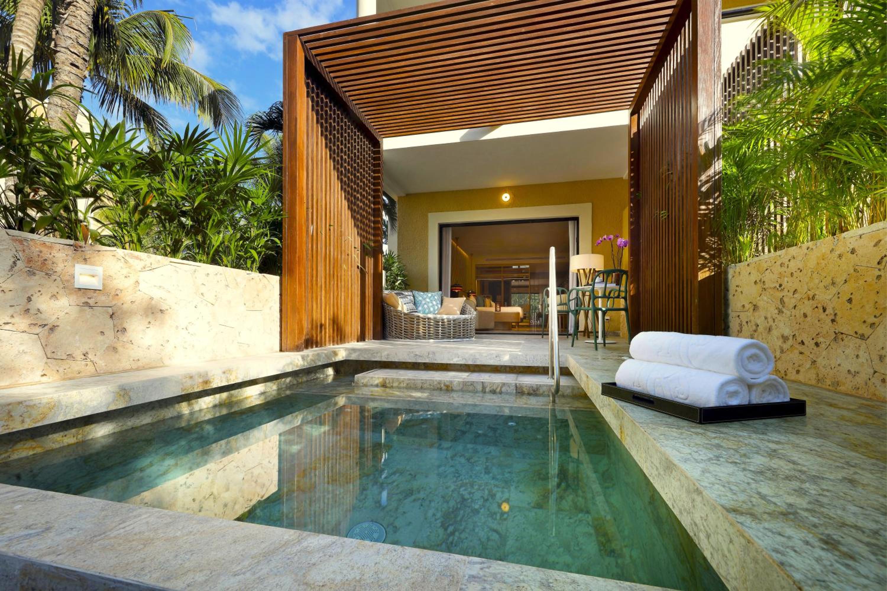 Junior Suite Private Pool Garden View