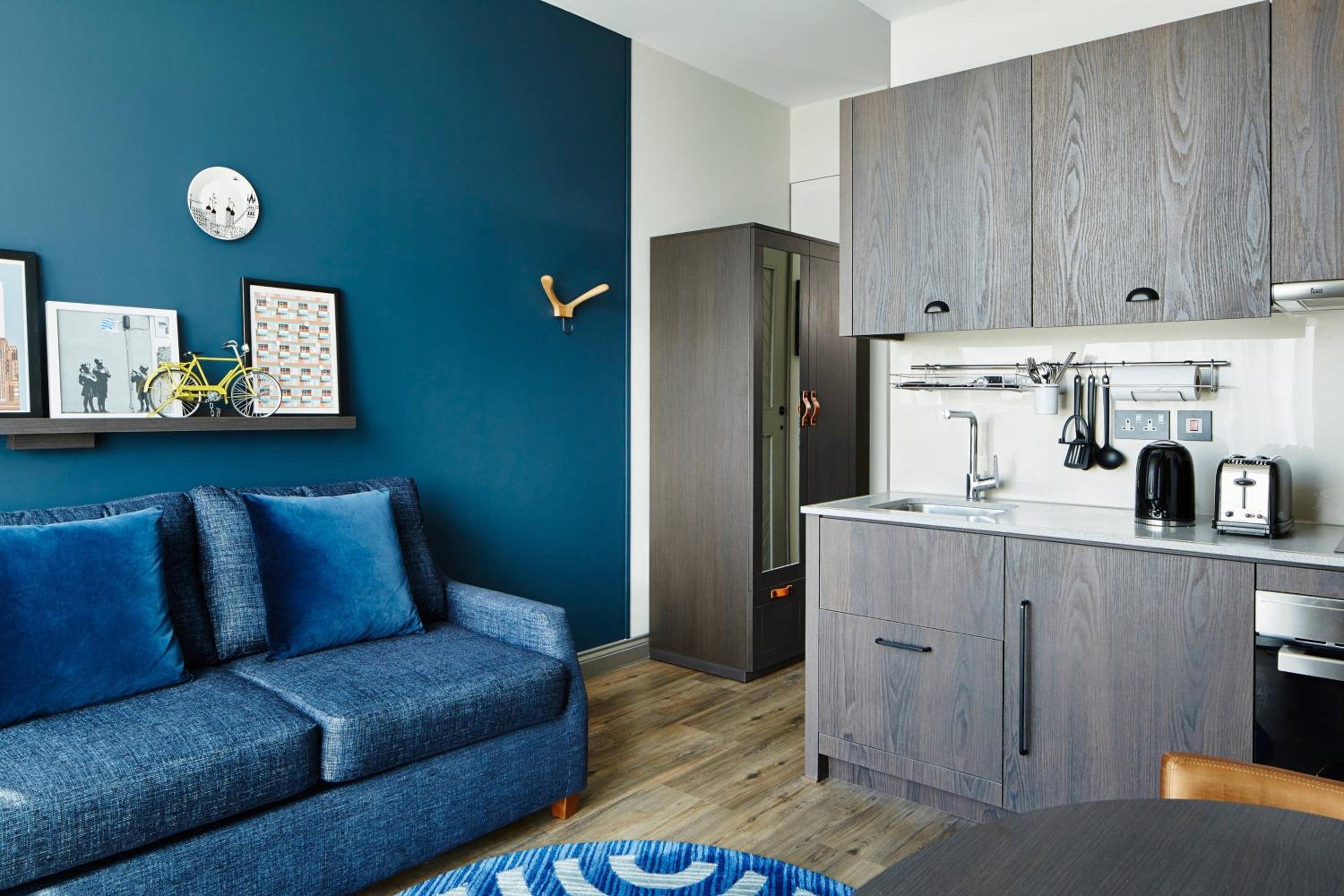 One-Bedroom Suite photo 2