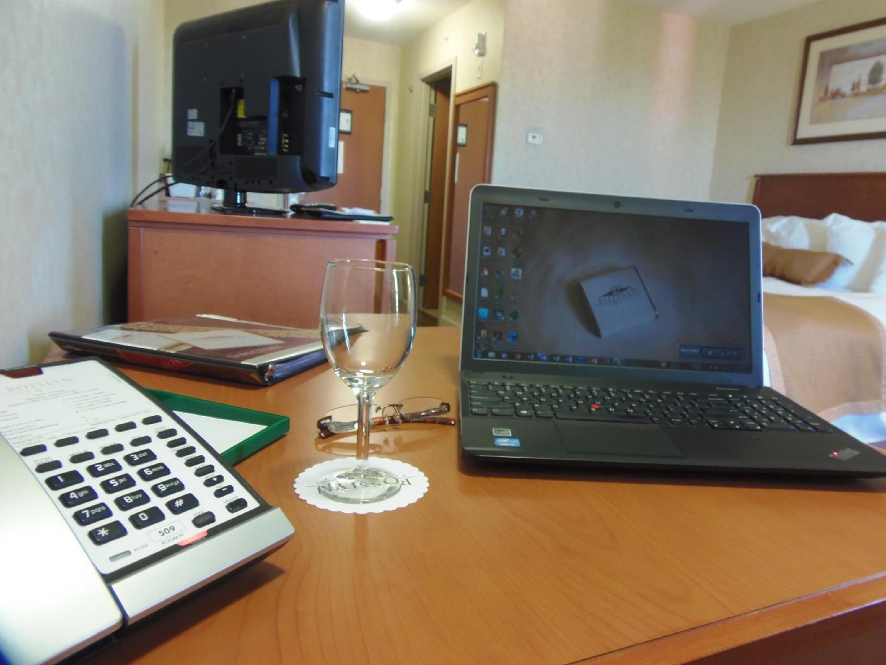 King Suite - Photo 13
