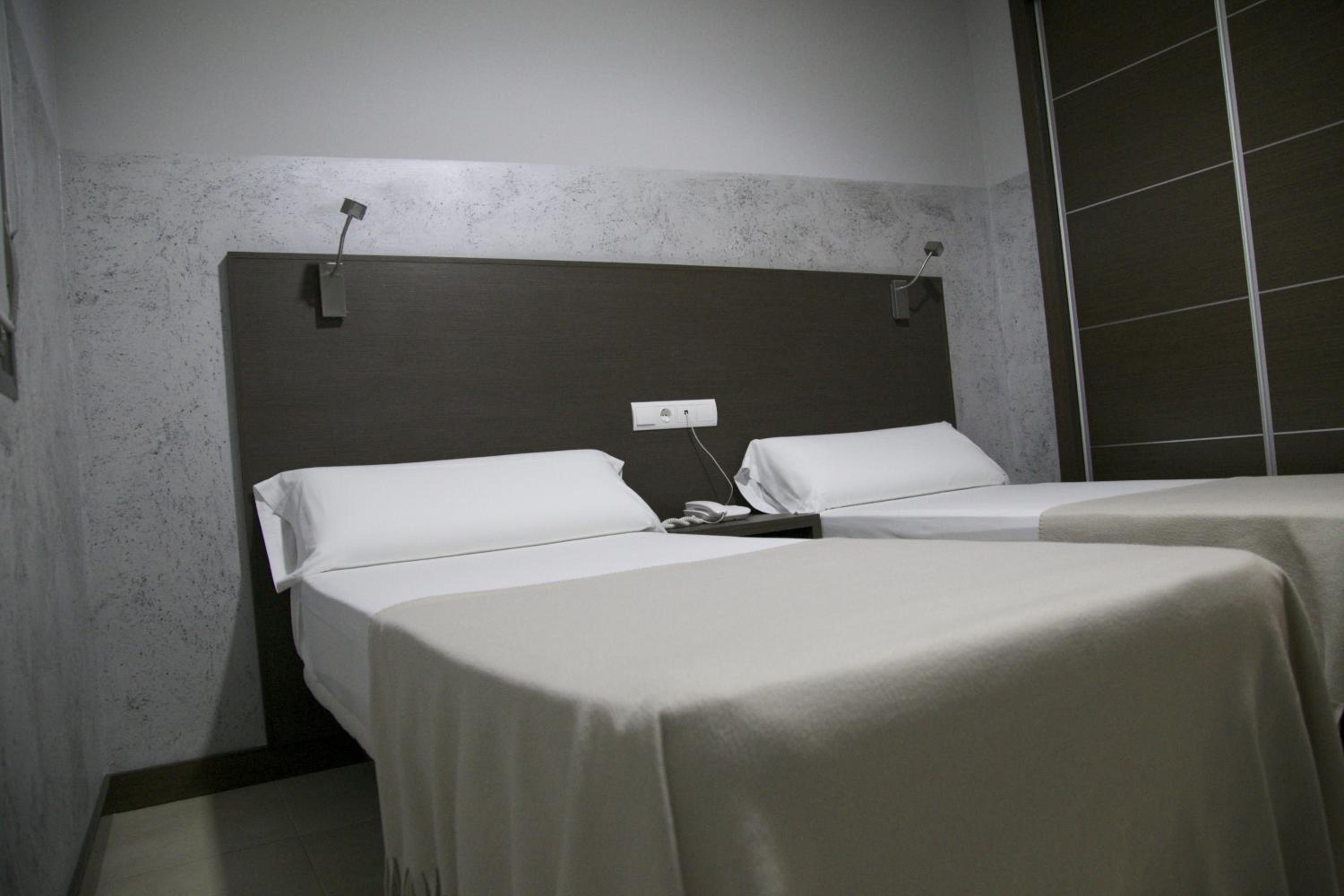 Standard Double or Twin Room photo 2