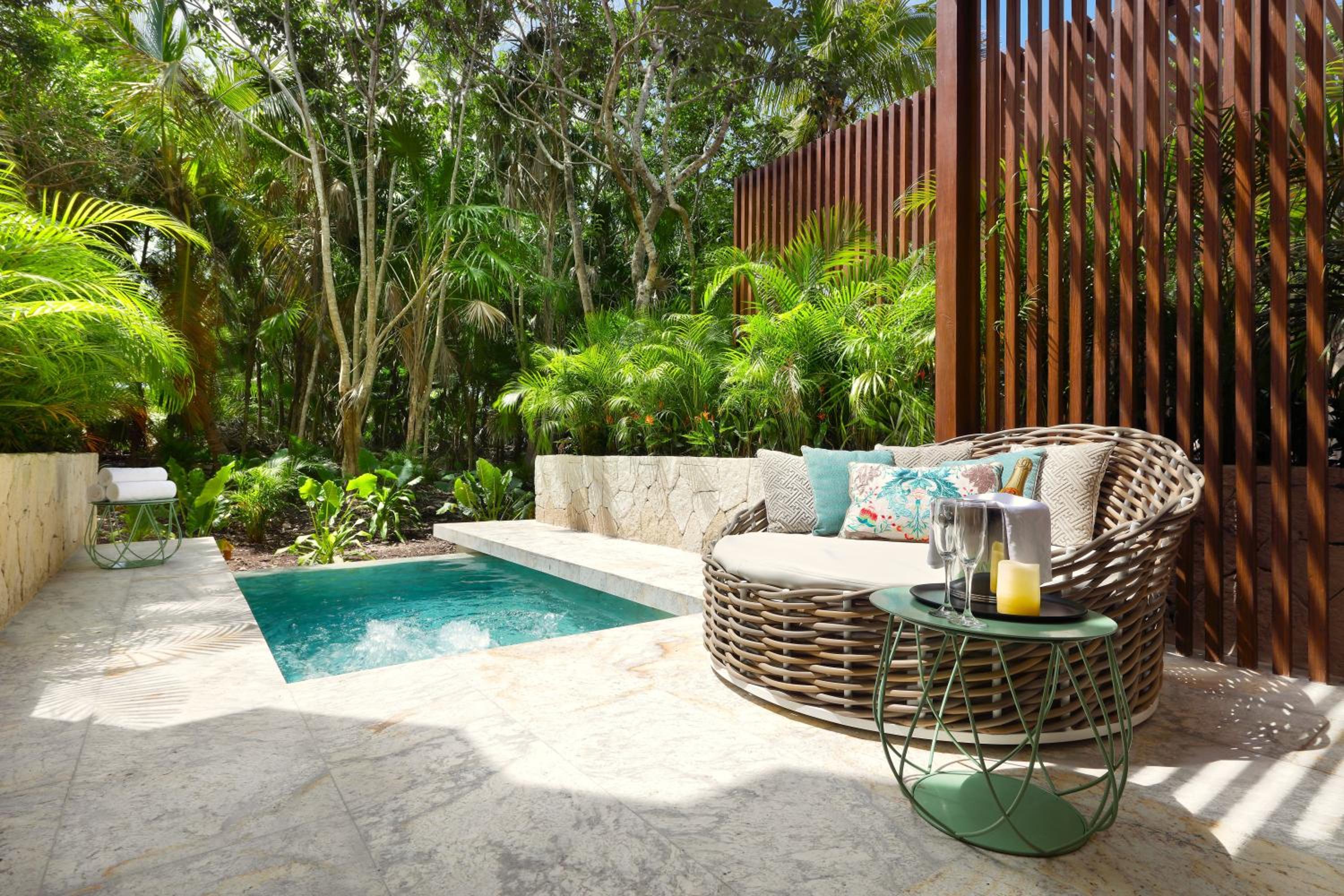Junior Suite Private Pool Garden View