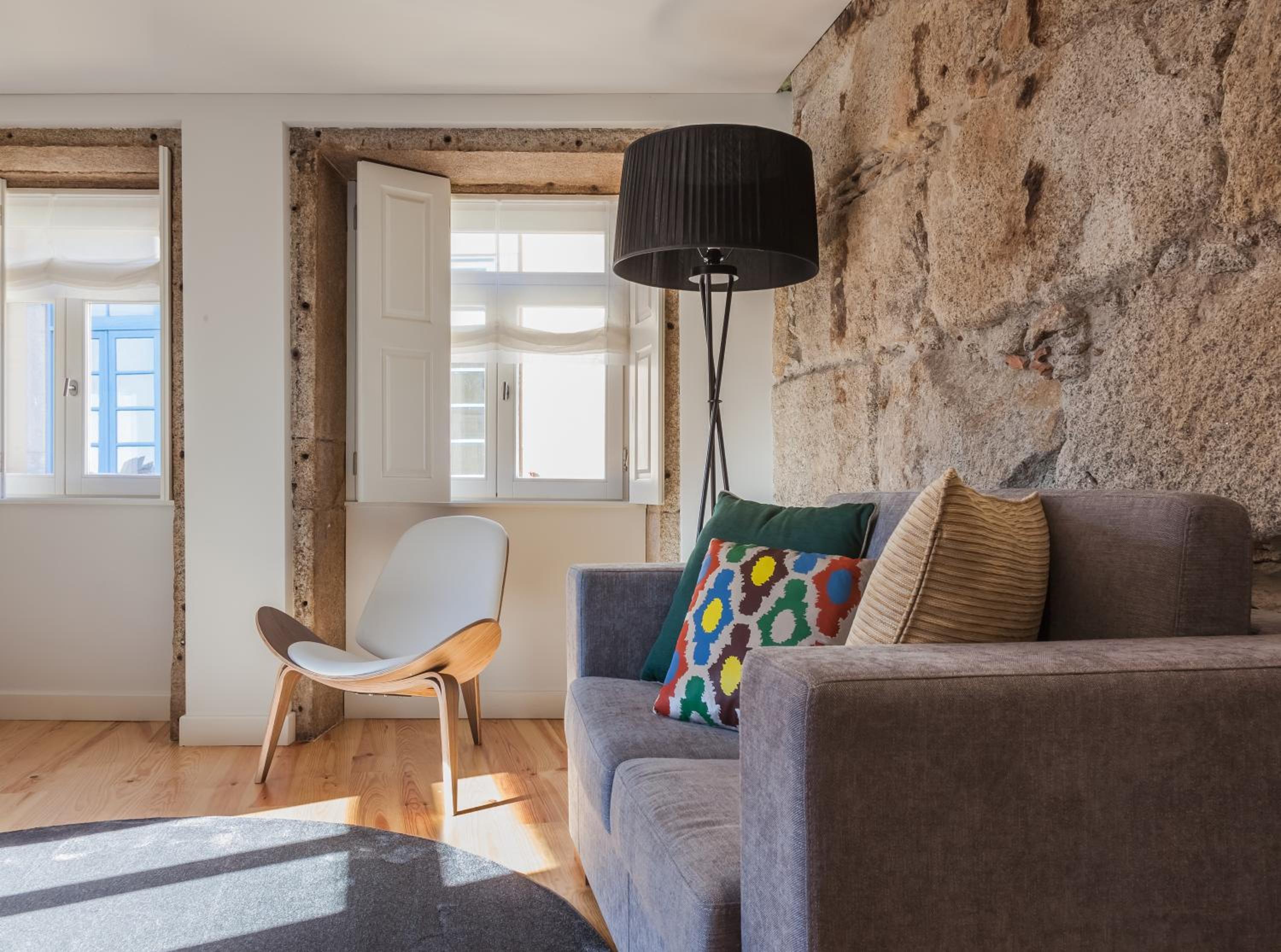 One-Bedroom Apartment thumbnail 6