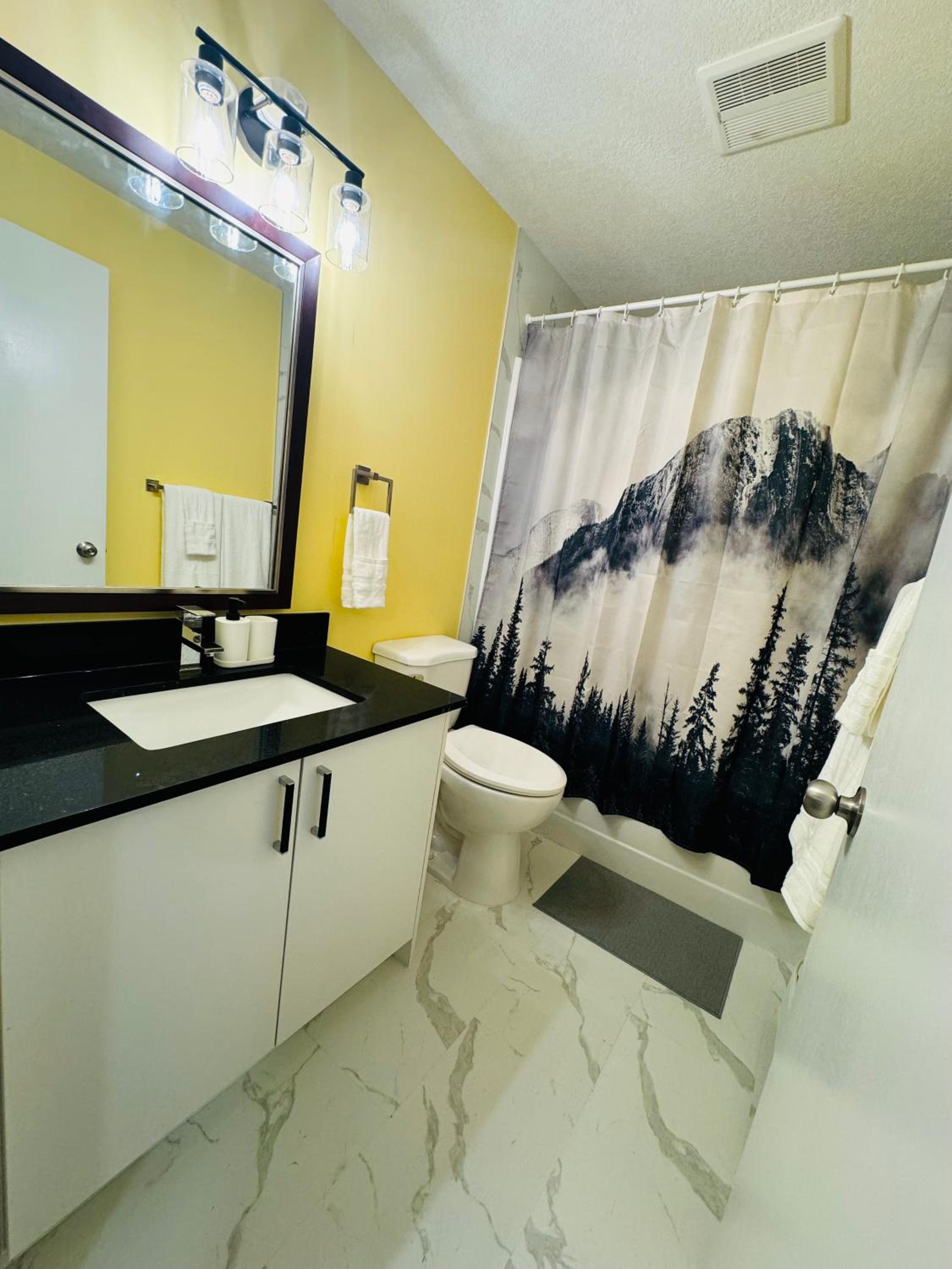 Deluxe Family Suite photo 2