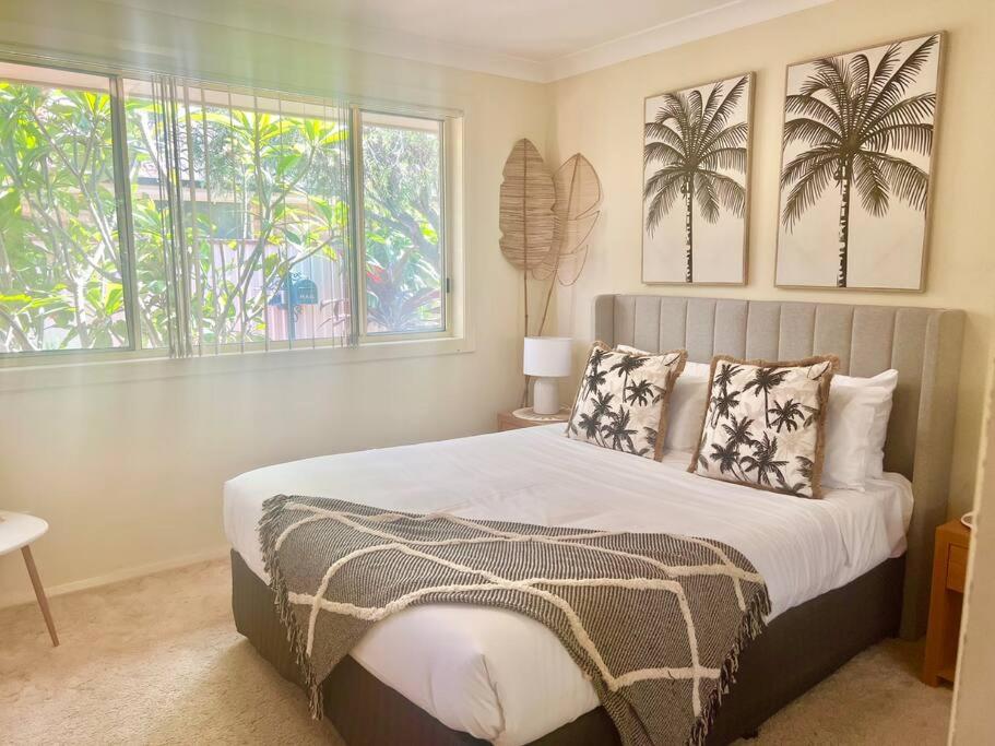 Three-Bedroom House photo 1