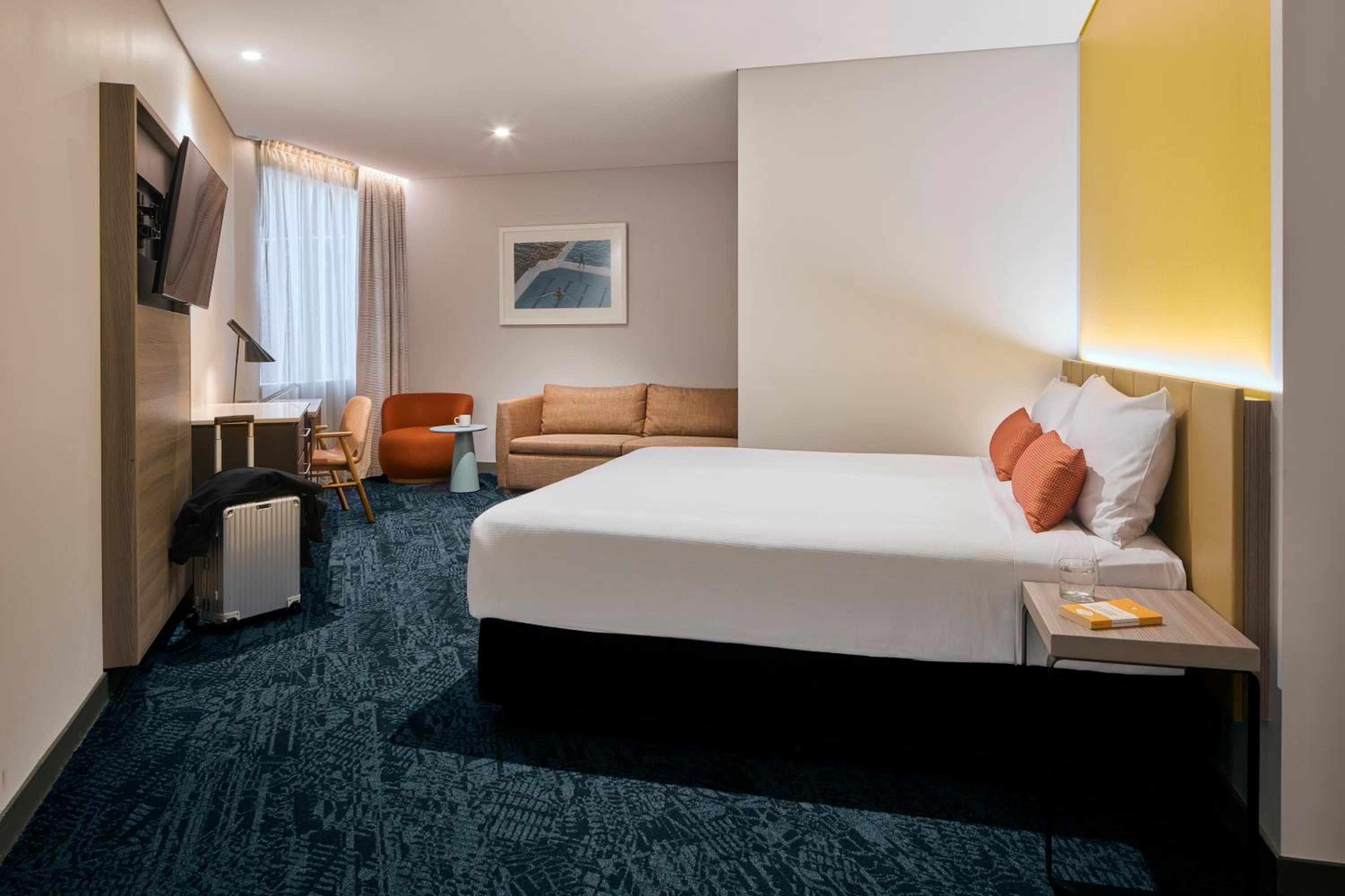 King Room with Roll-In Shower - Disability Access