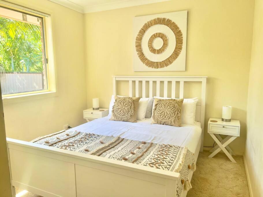Three-Bedroom House photo 2