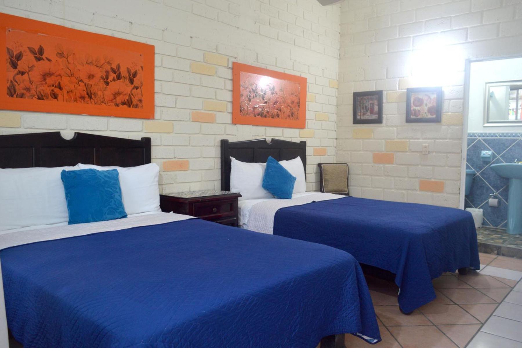 Double Room with Two Double Beds photo 3