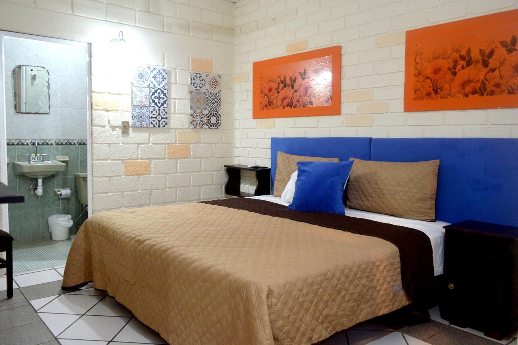 Deluxe King Room photo 3