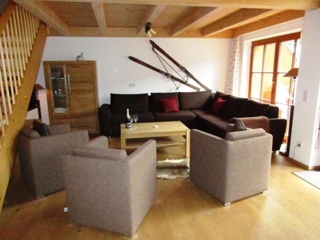Apartment with Mountain View photo 1
