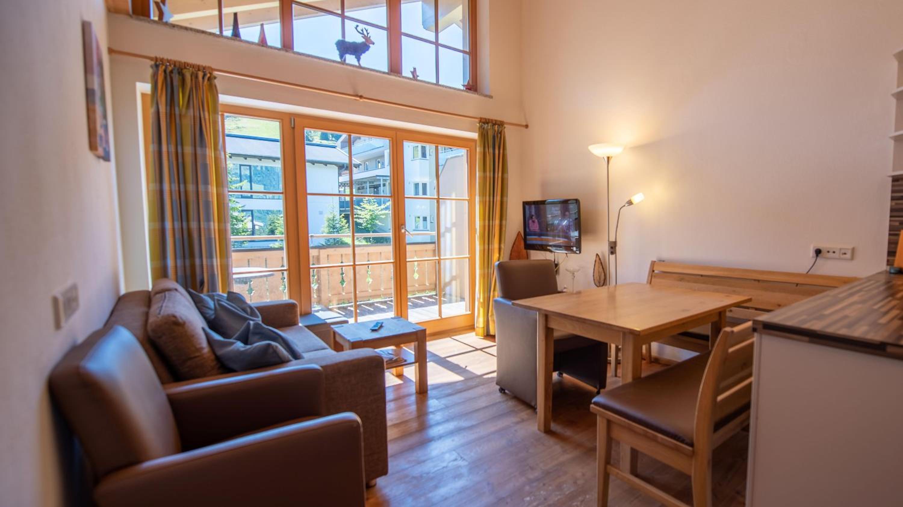 Apartment with Mountain View photo 1