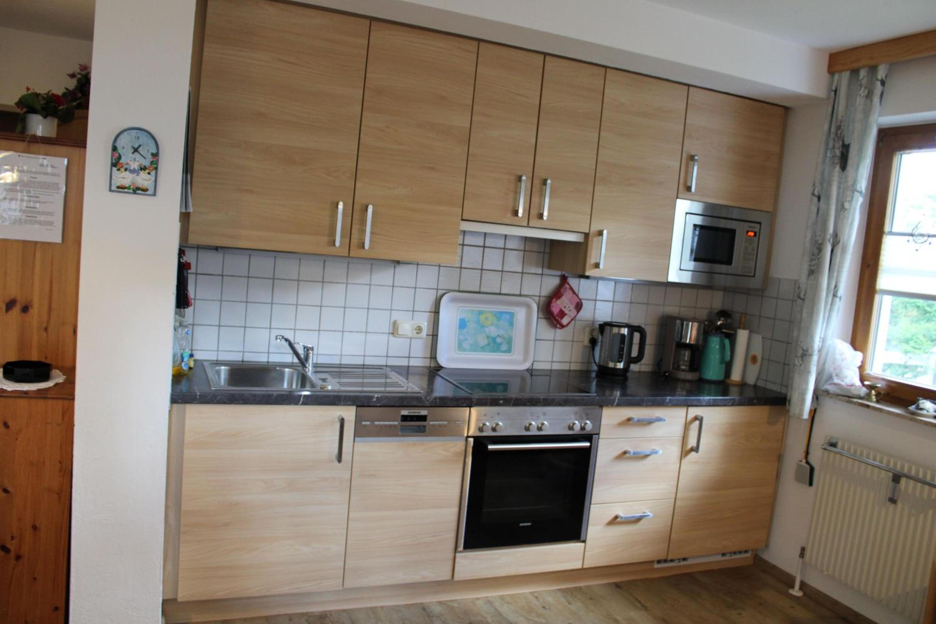 Apartment with Mountain View photo 3