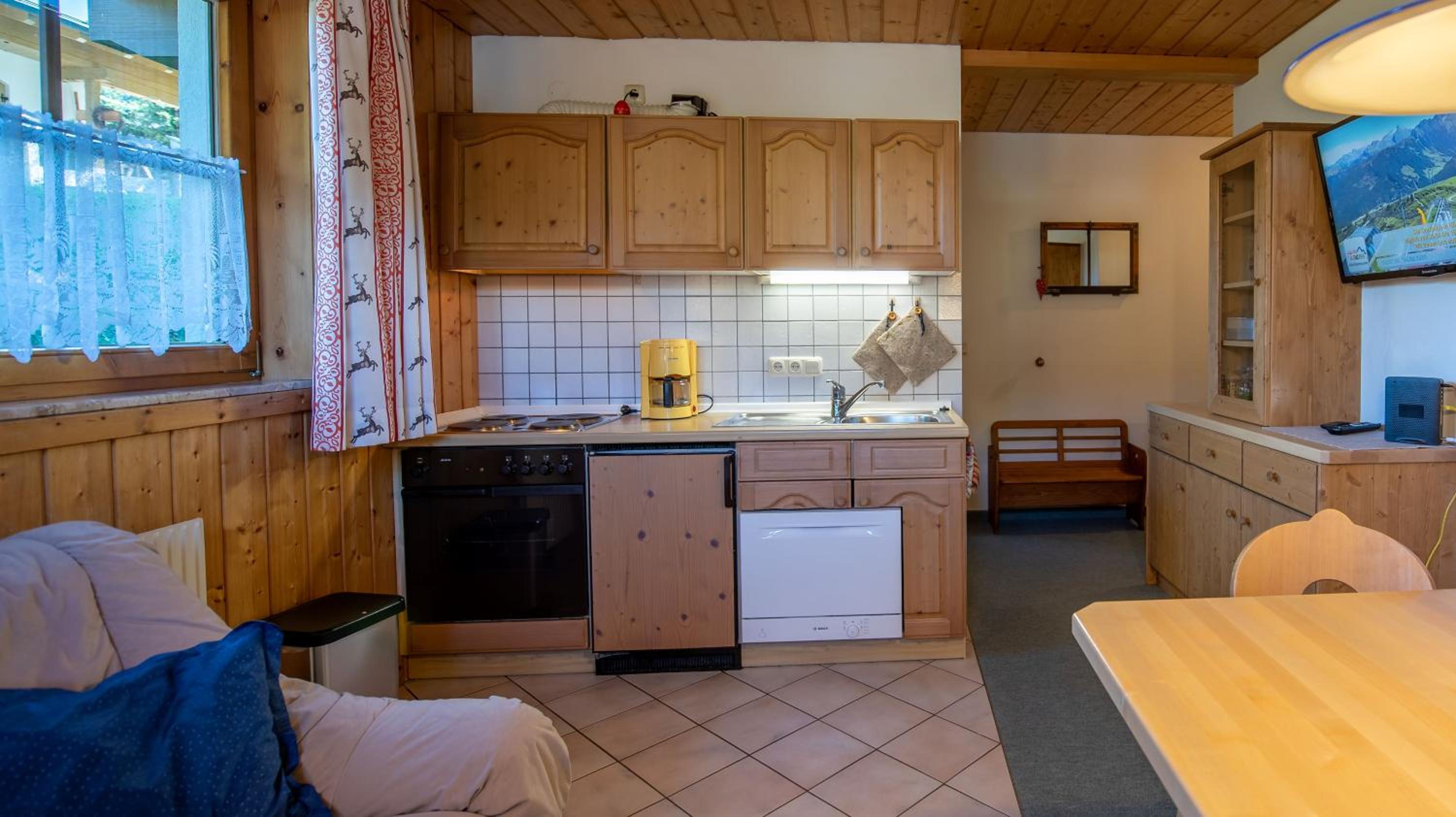 Apartment with Mountain View photo 3