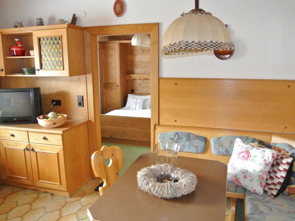 Apartment with Mountain View photo 2