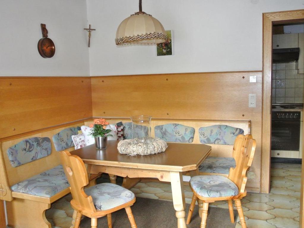 Apartment with Mountain View photo 3