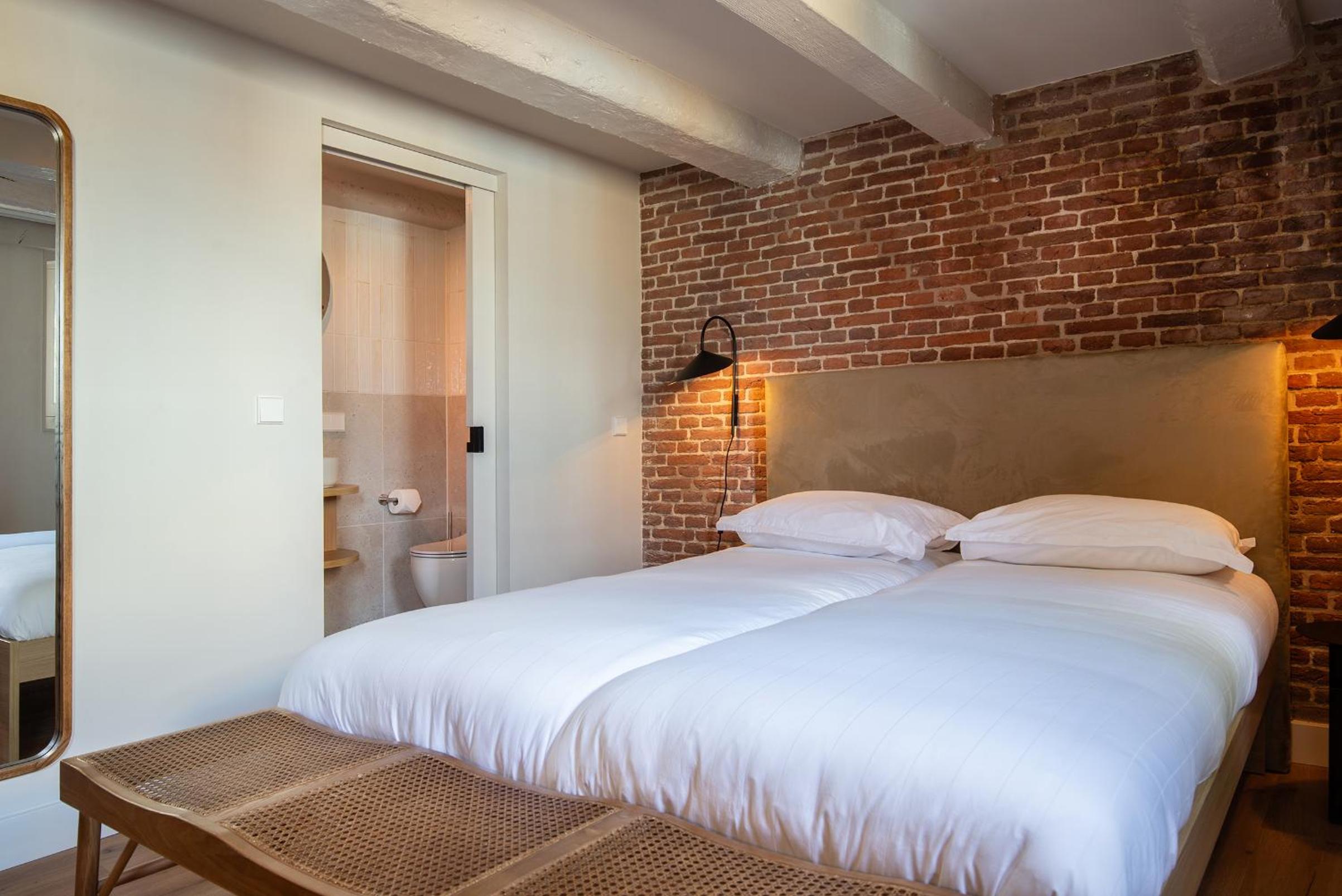 Deluxe Double Room photo 2