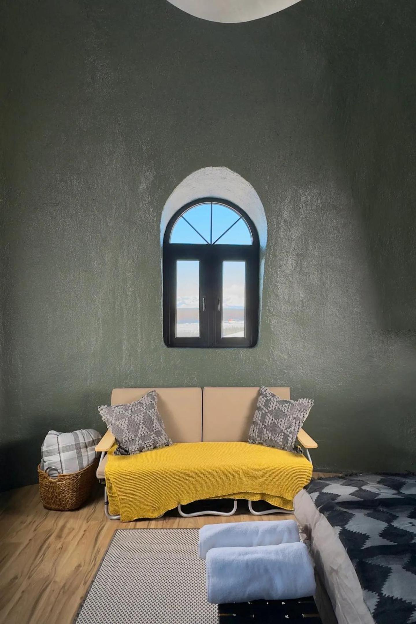 King Room with Mountain View photo 2