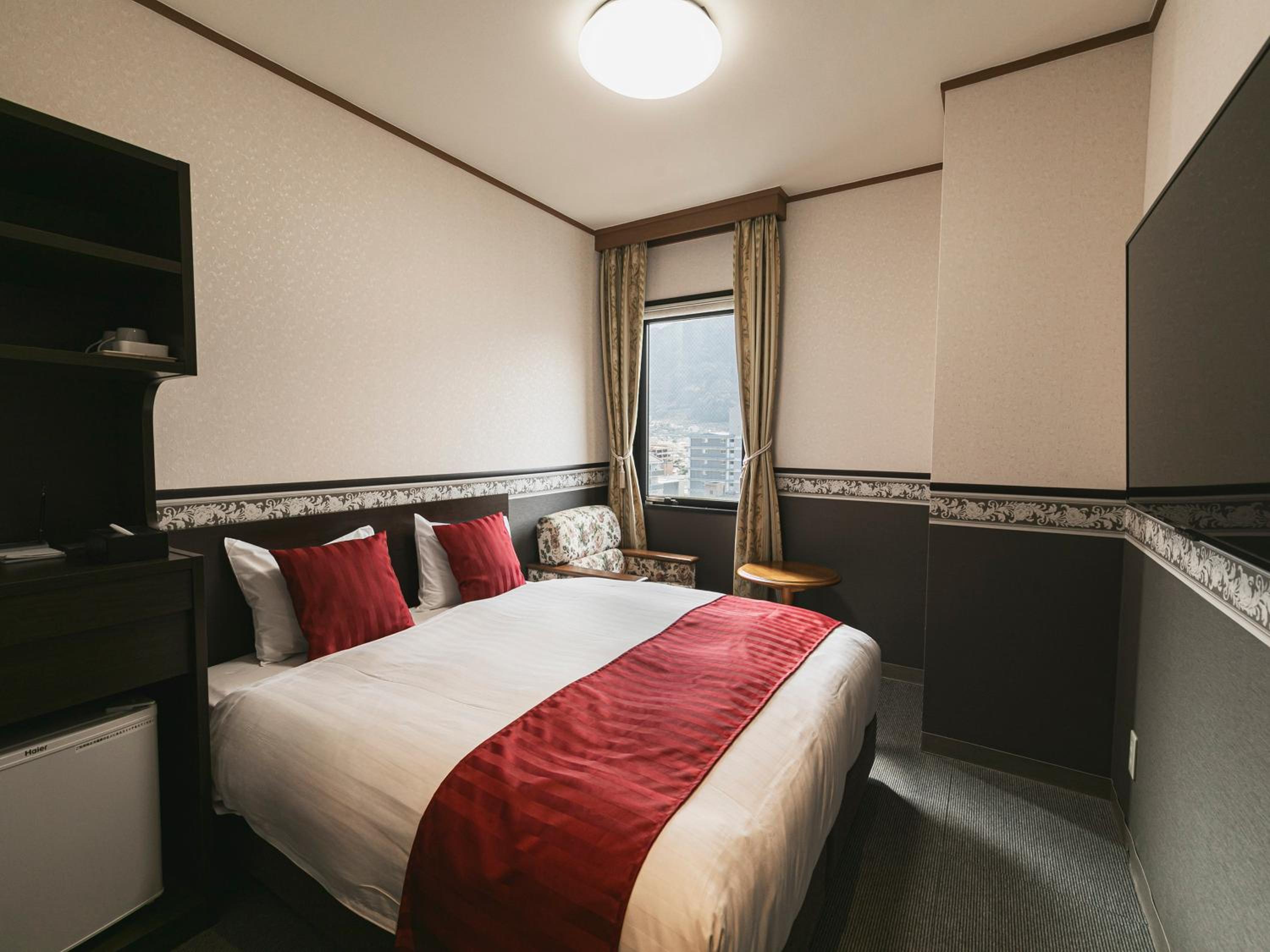 Queen Room - Photo 1