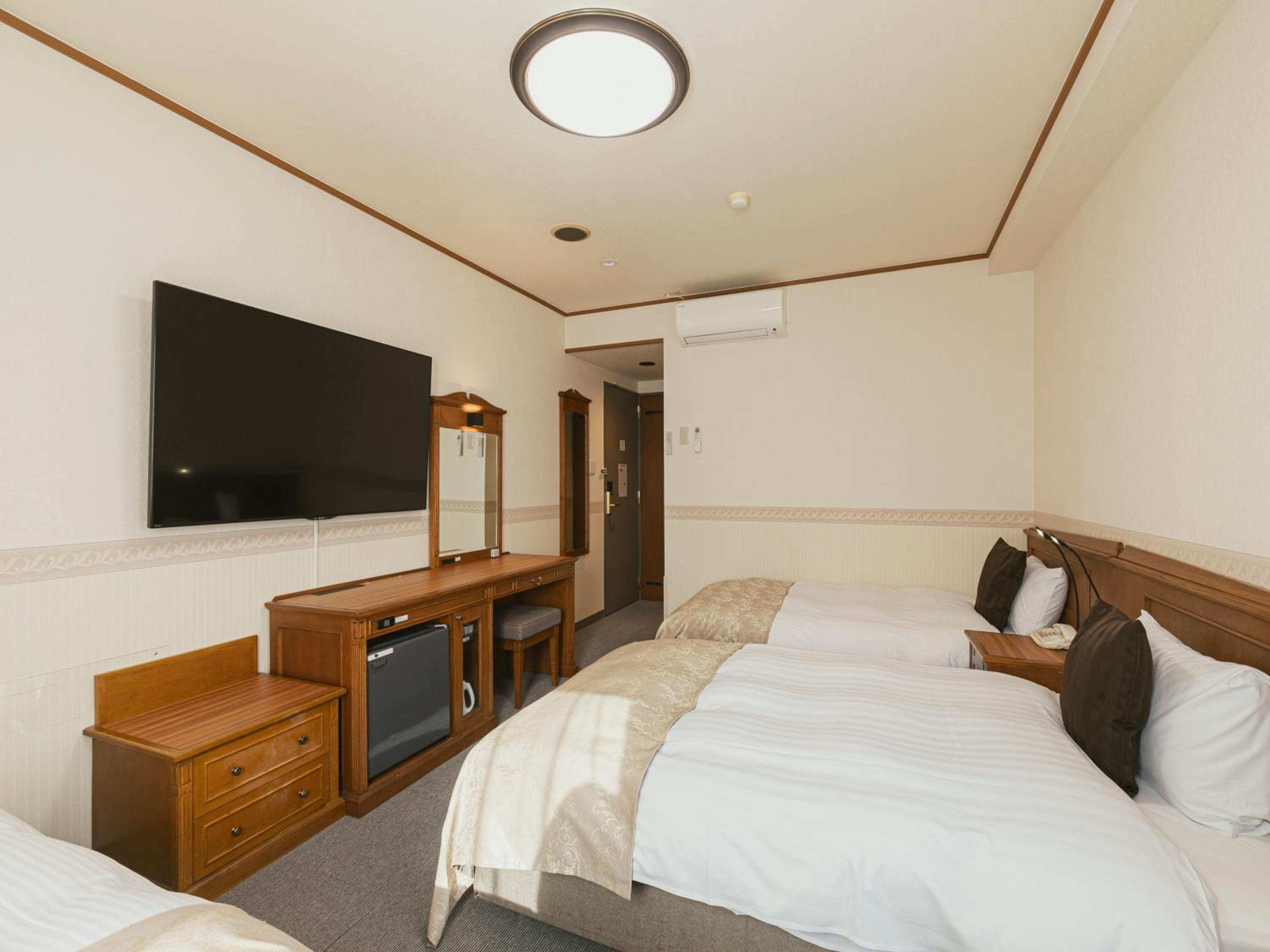Classic Triple Room - Photo 1