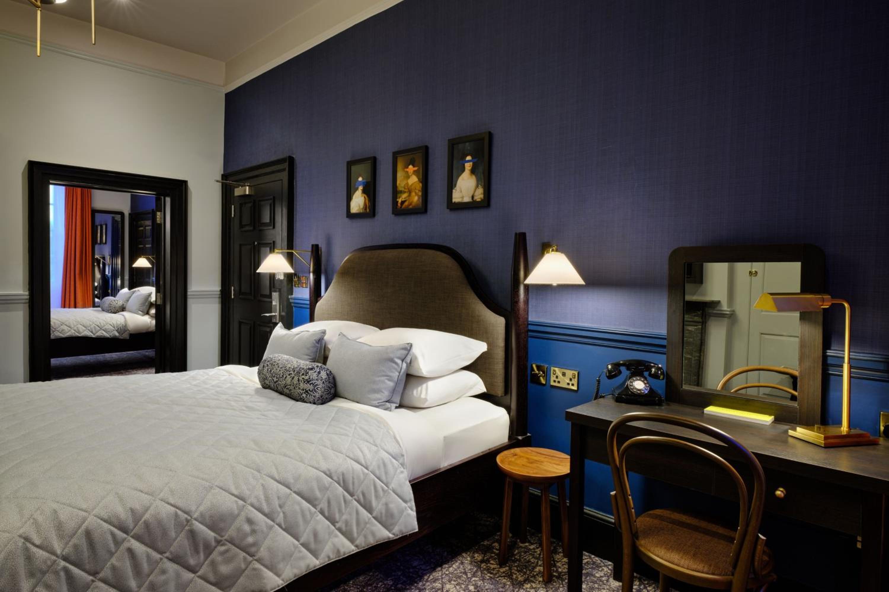 Two Bedroom Suite - Photo 4