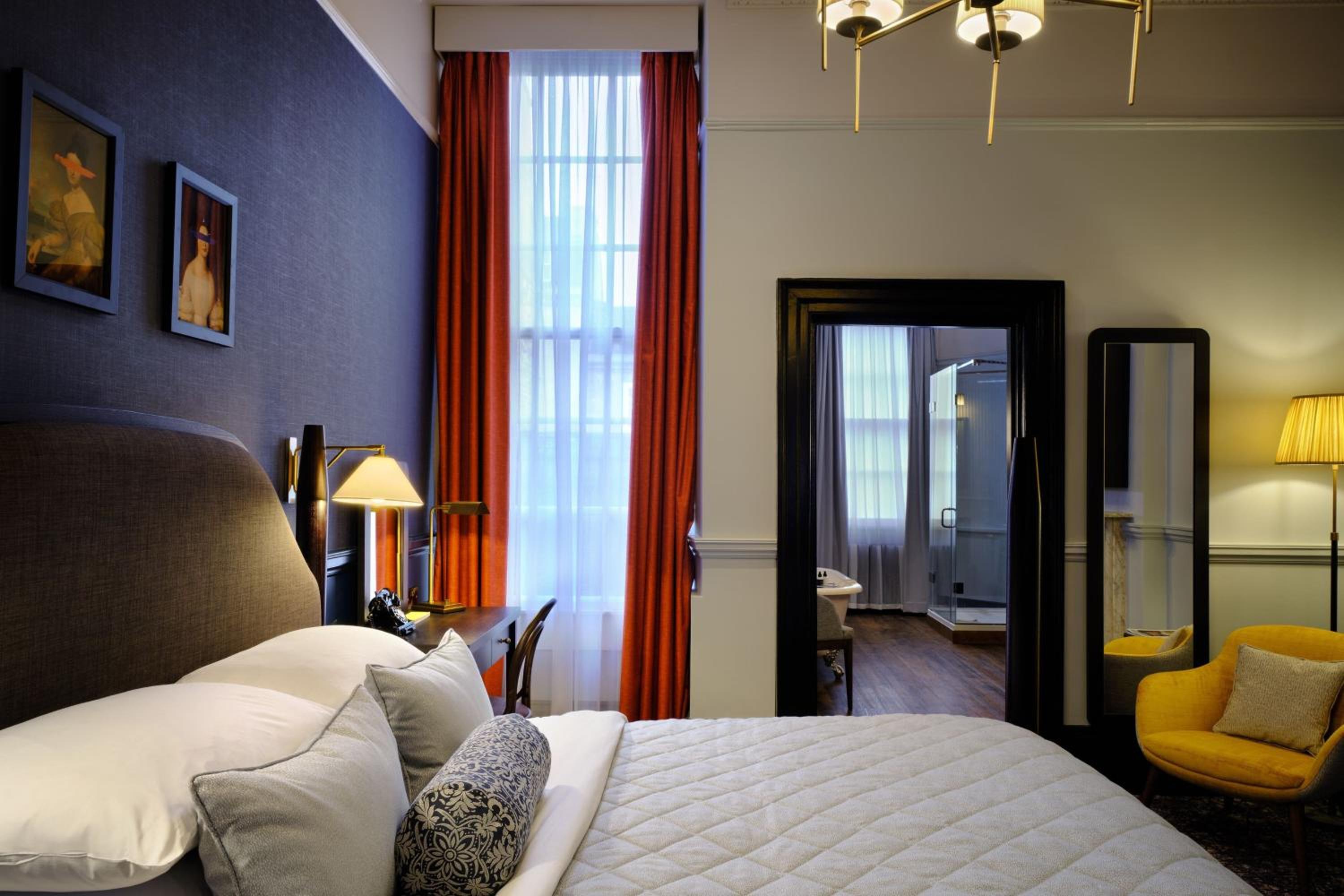 Two Bedroom Suite - Photo 5
