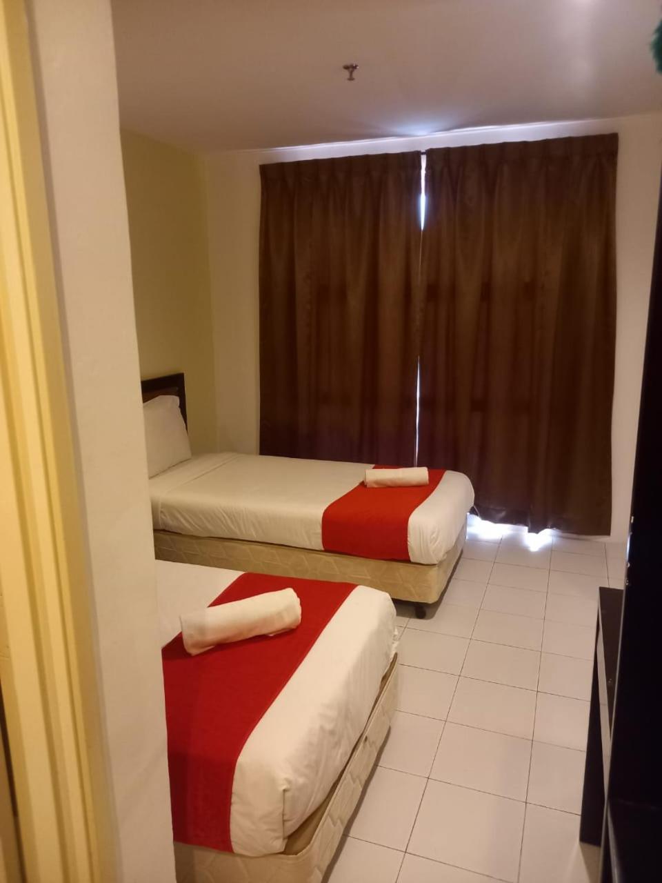 Deluxe Twin Room photo 3