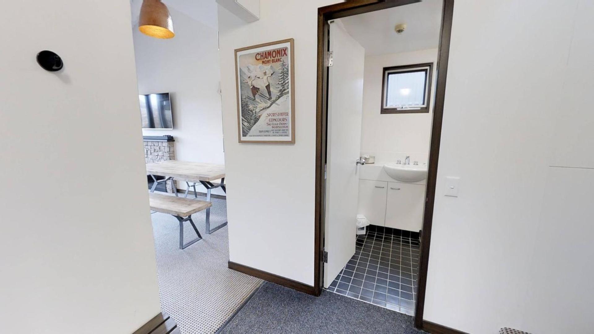 Apartment - Split Level photo 3