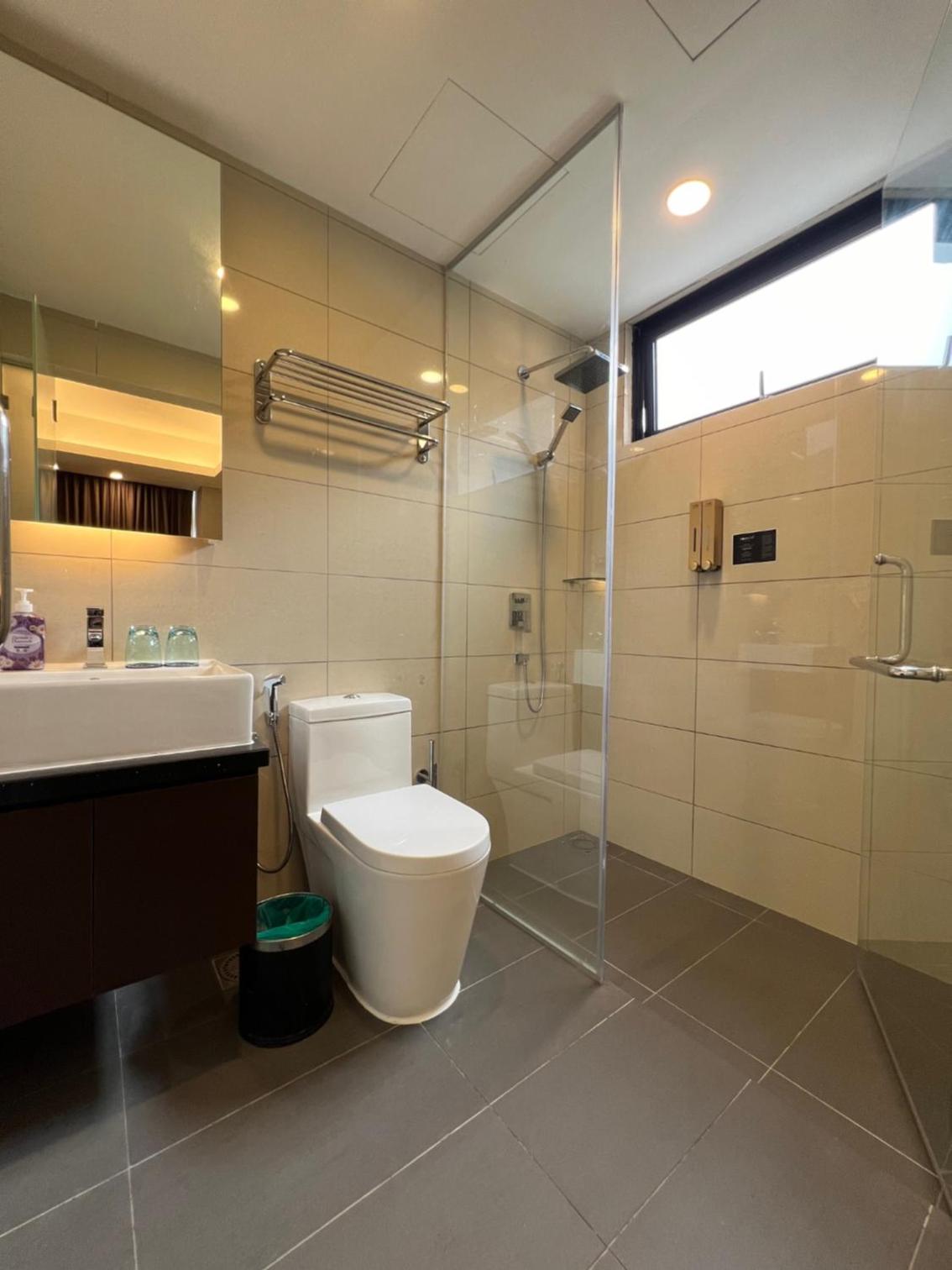 Two-Bedroom Superior Apartment - Photo 7