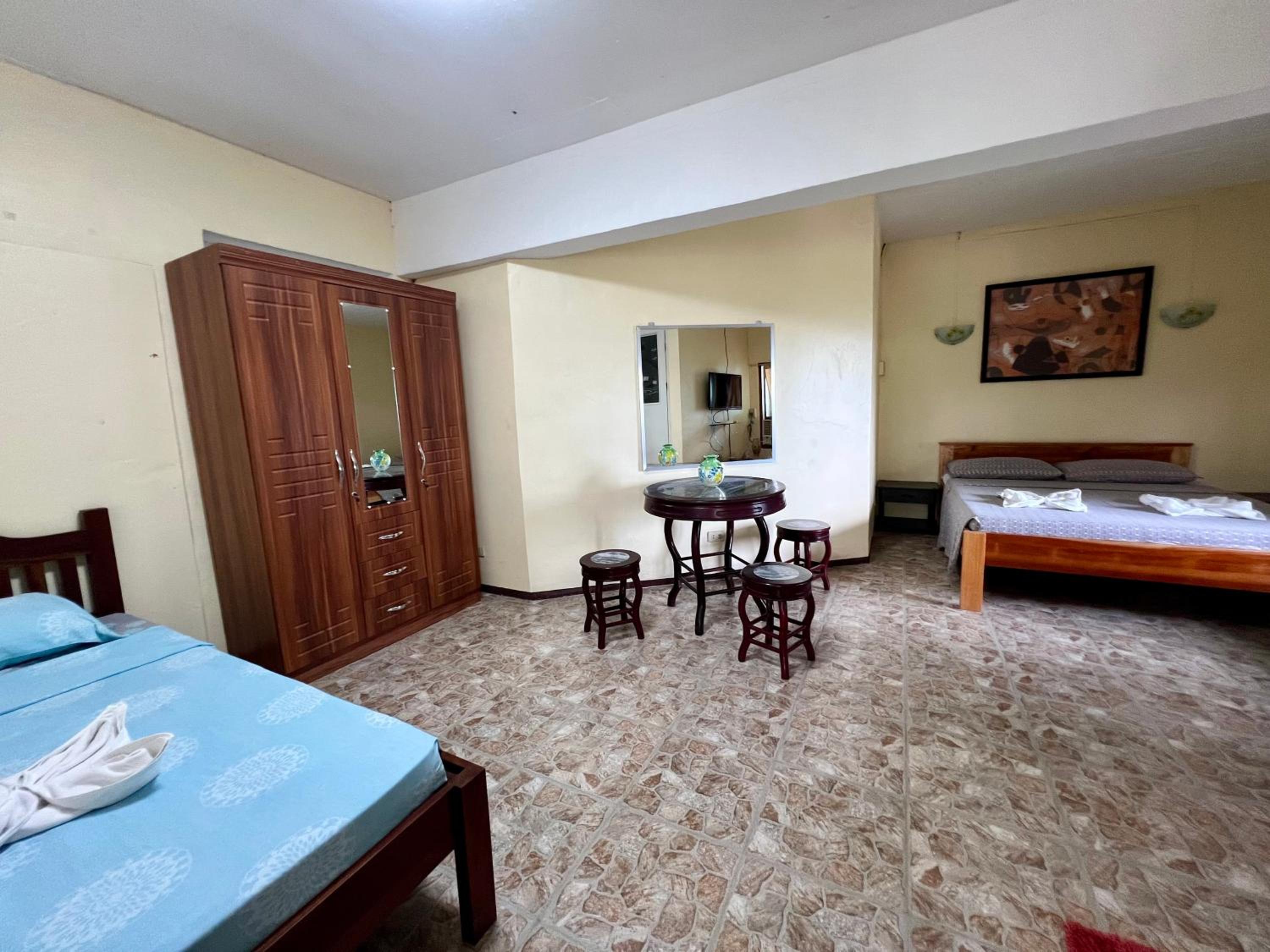 Standard Triple Room photo 3