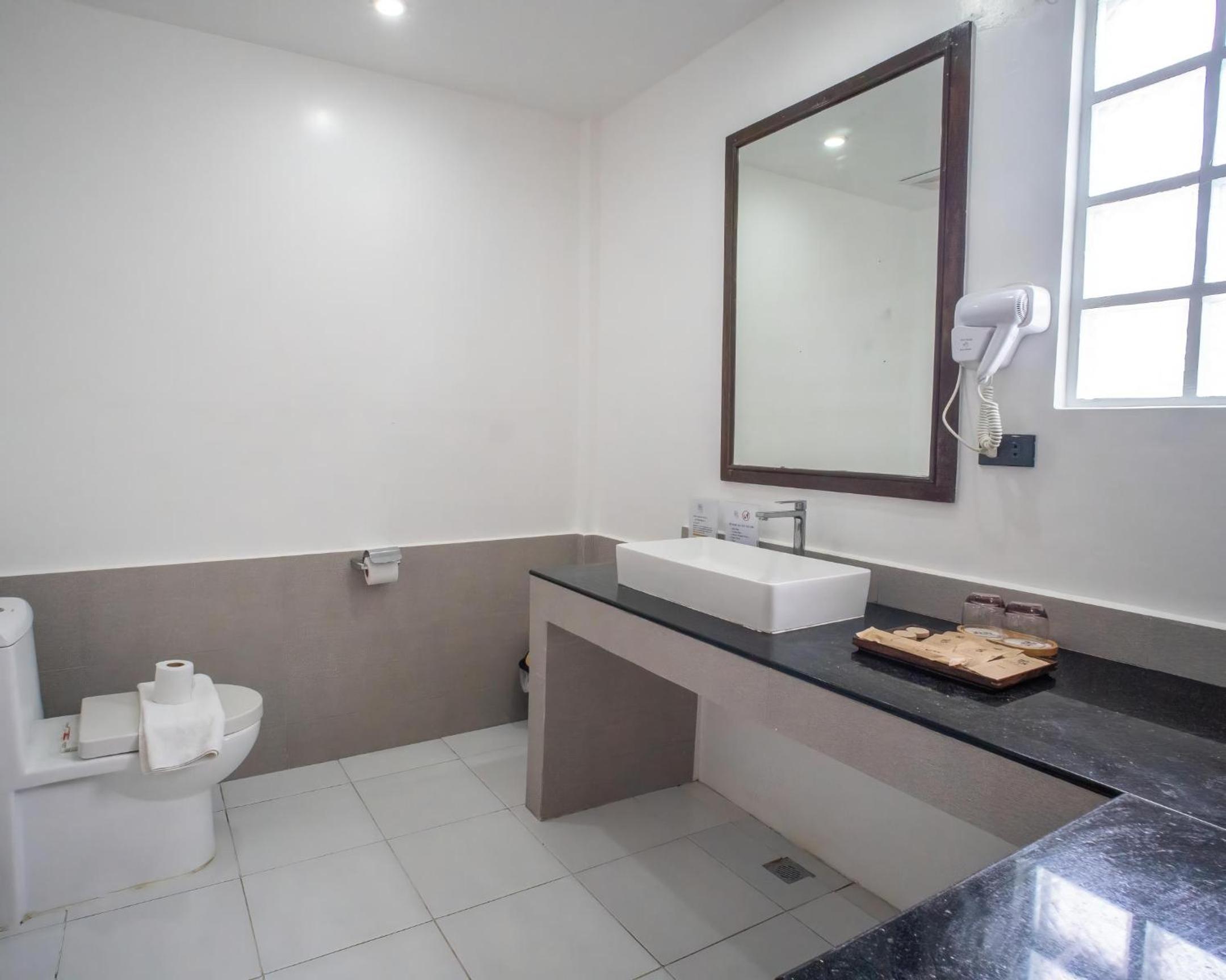 Deluxe Triple Room photo 2