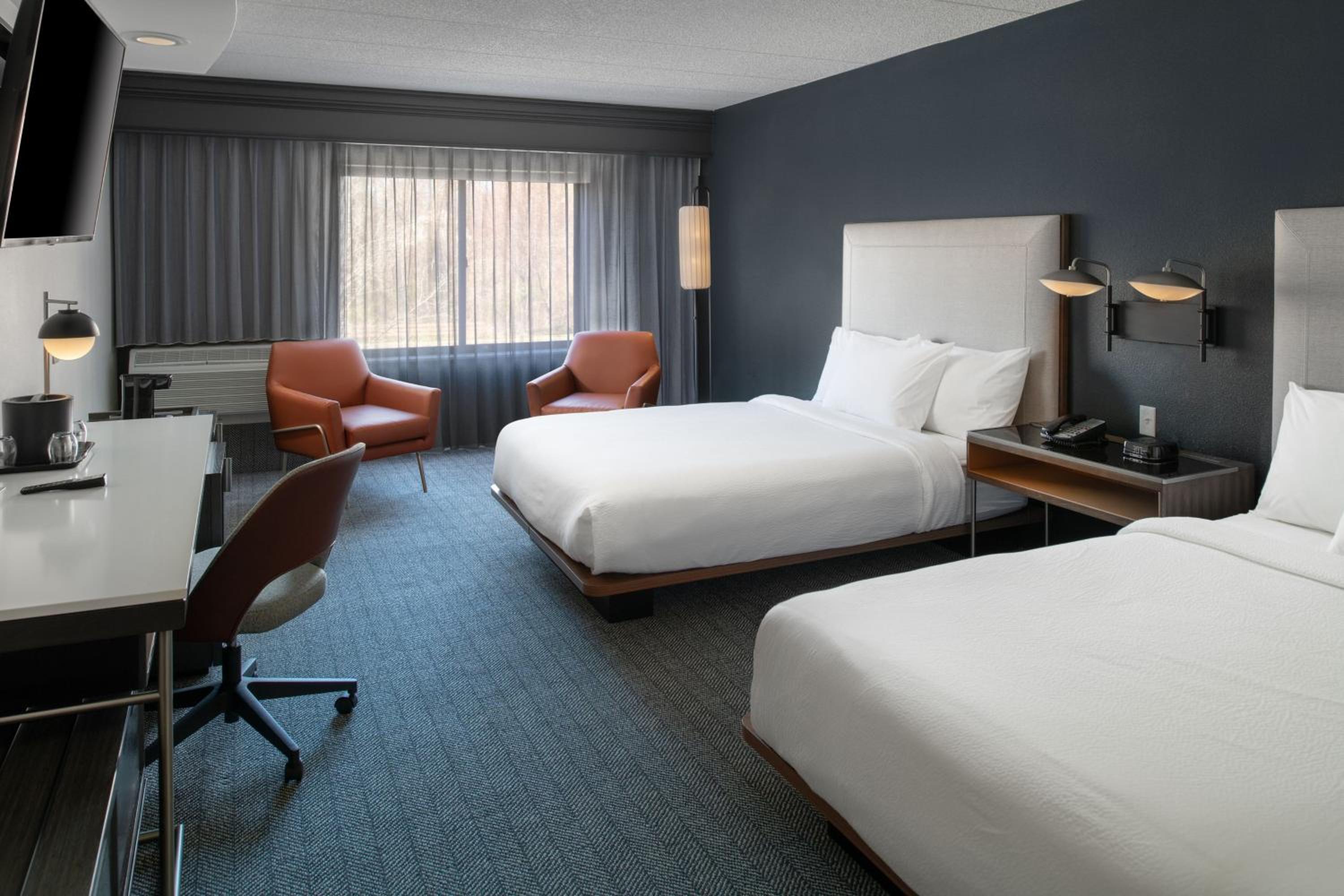 Queen Room with Two Queen Beds - Photo 1