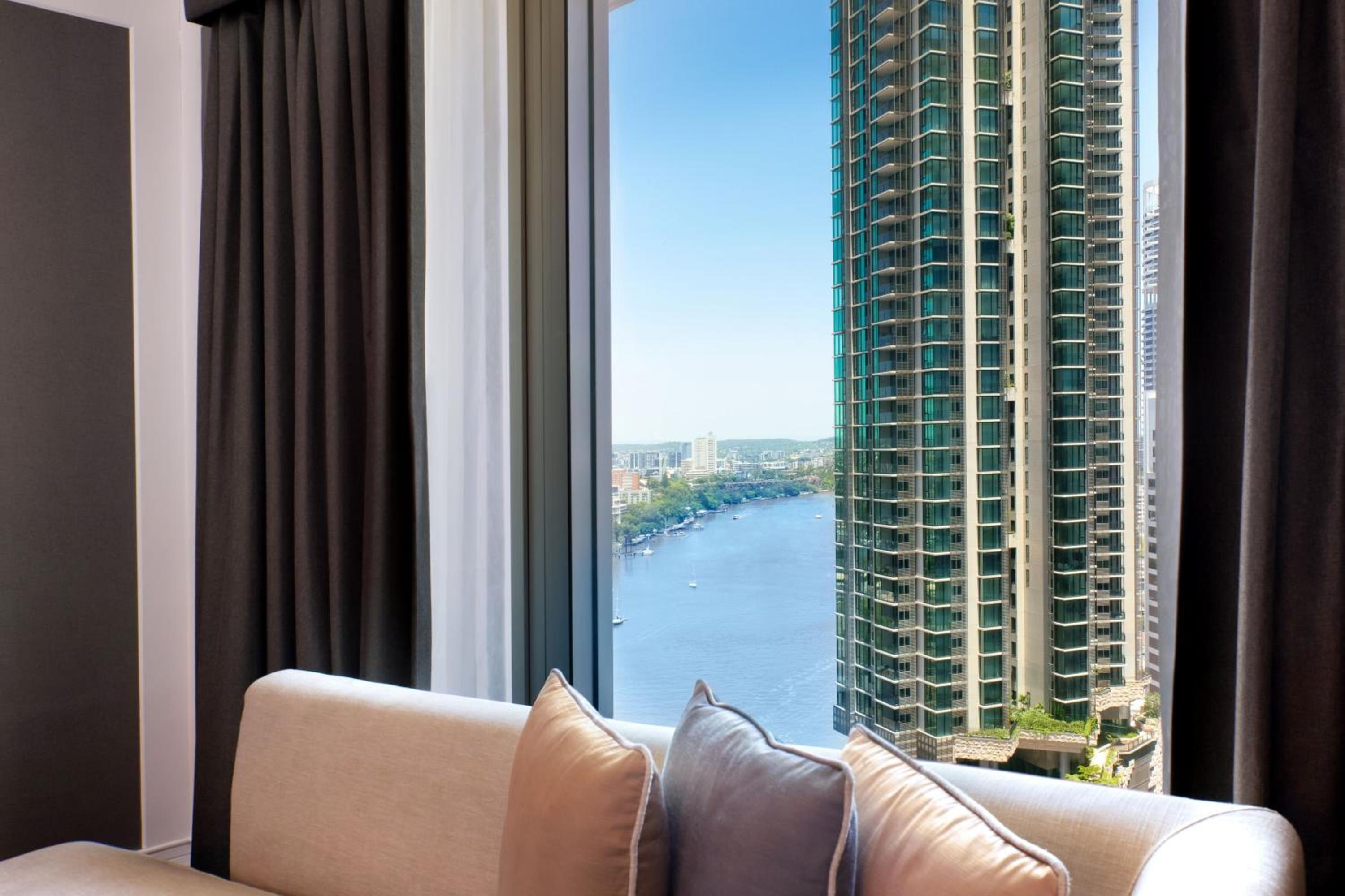 Guest Room, 1 King, Partial River View - Photo 4
