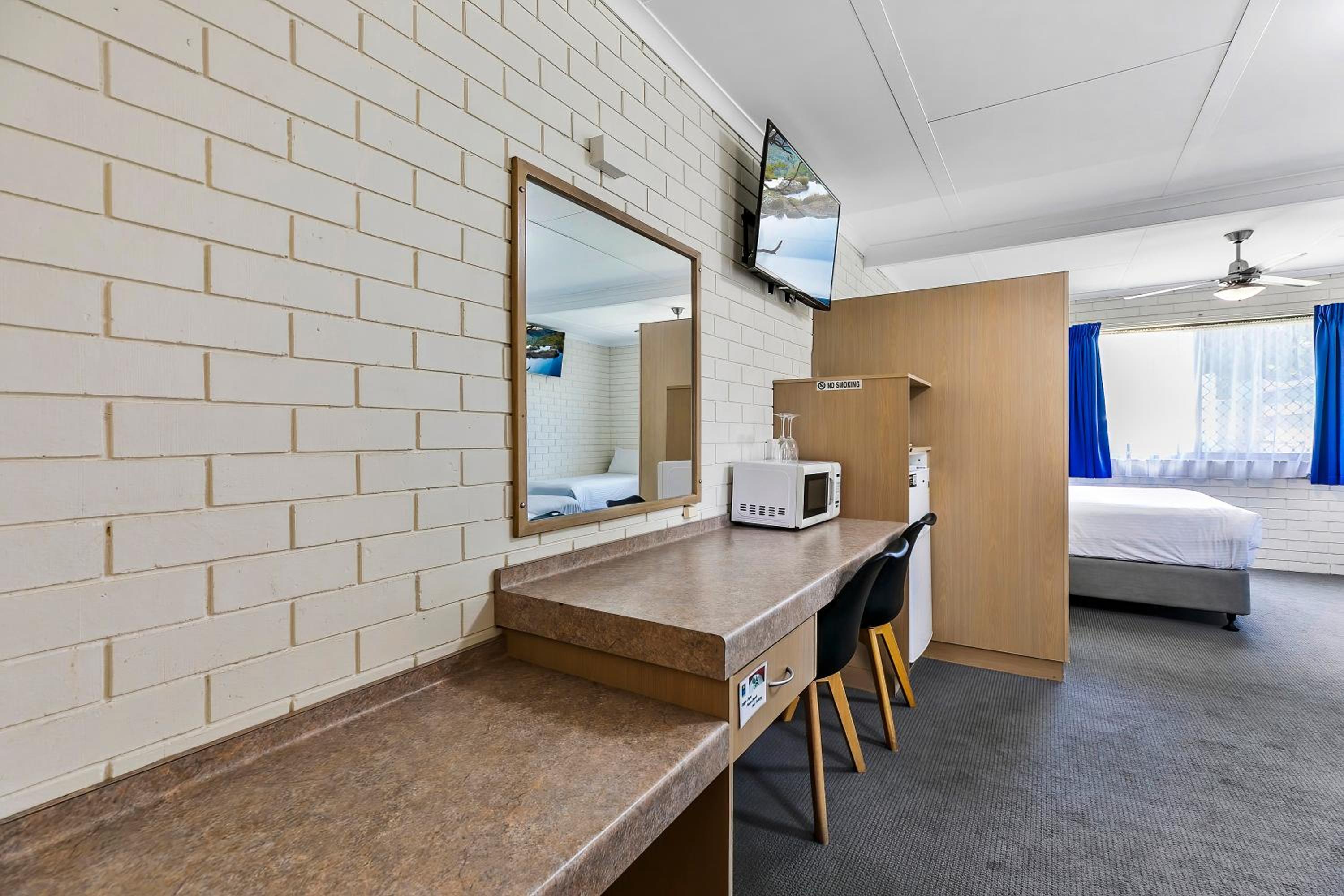 Large Family Room - Non Smoking/Ground floor photo 3