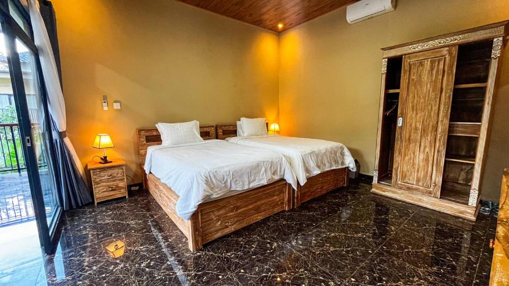 Twin Room with Terrace