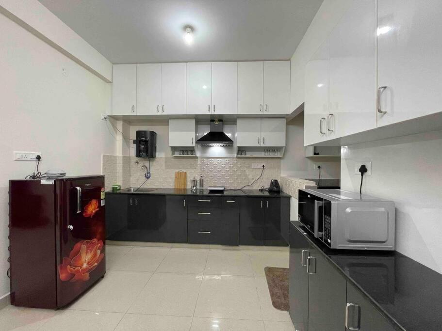 Two-Bedroom Apartment - Photo 9