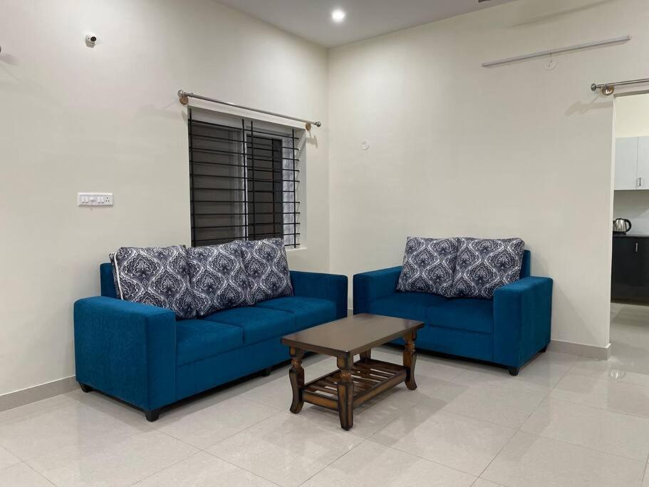 Two-Bedroom Apartment - Photo 8