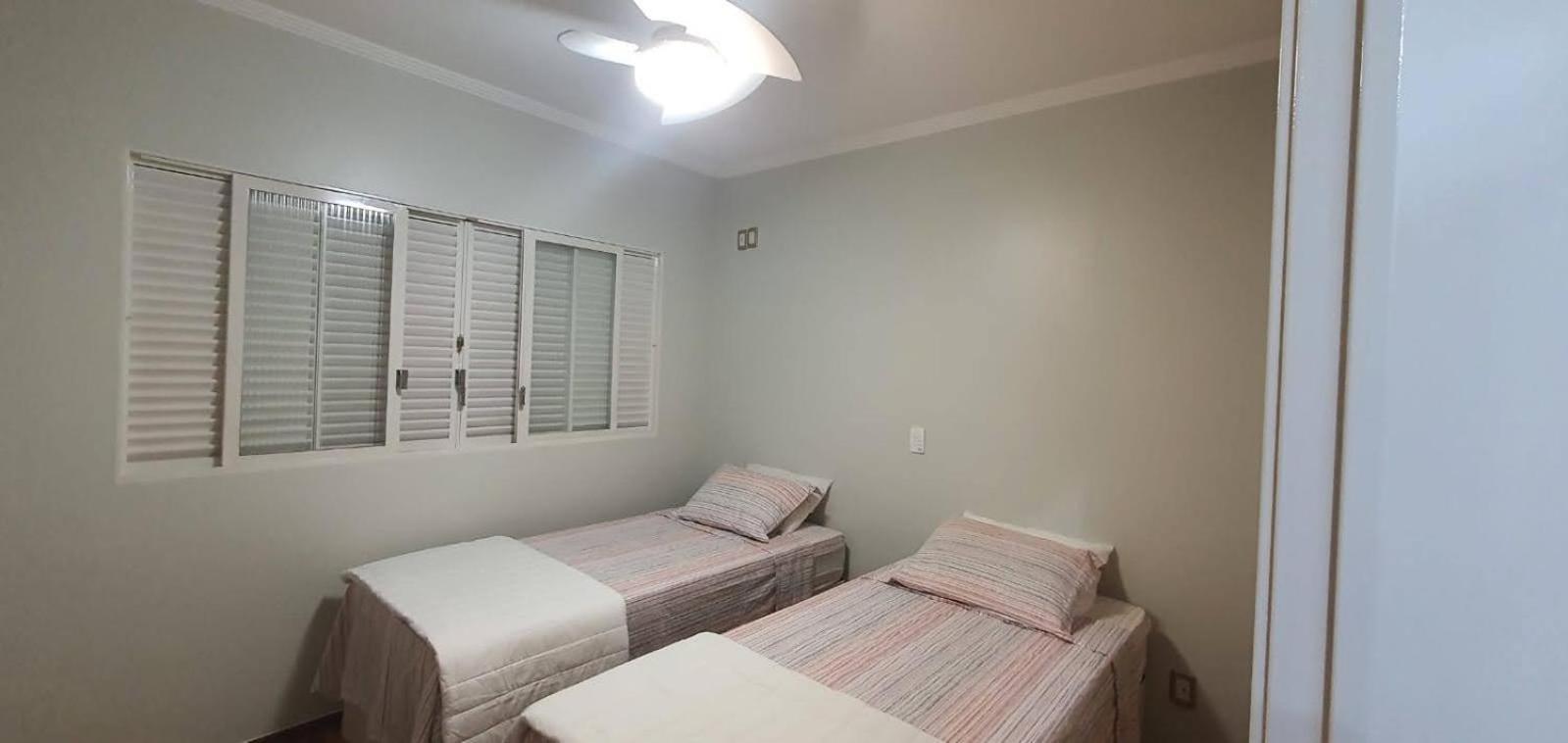 Three-Bedroom House photo 3
