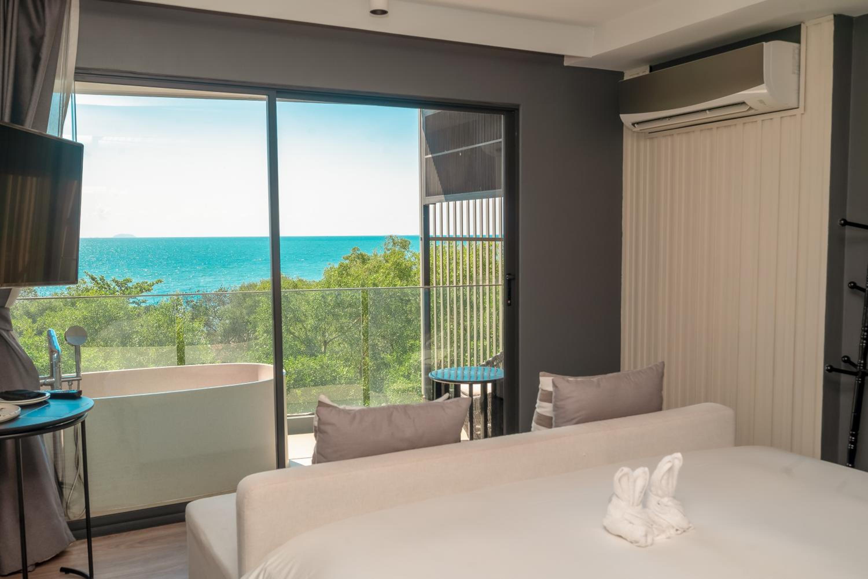 Executive Ocean - Photo 4