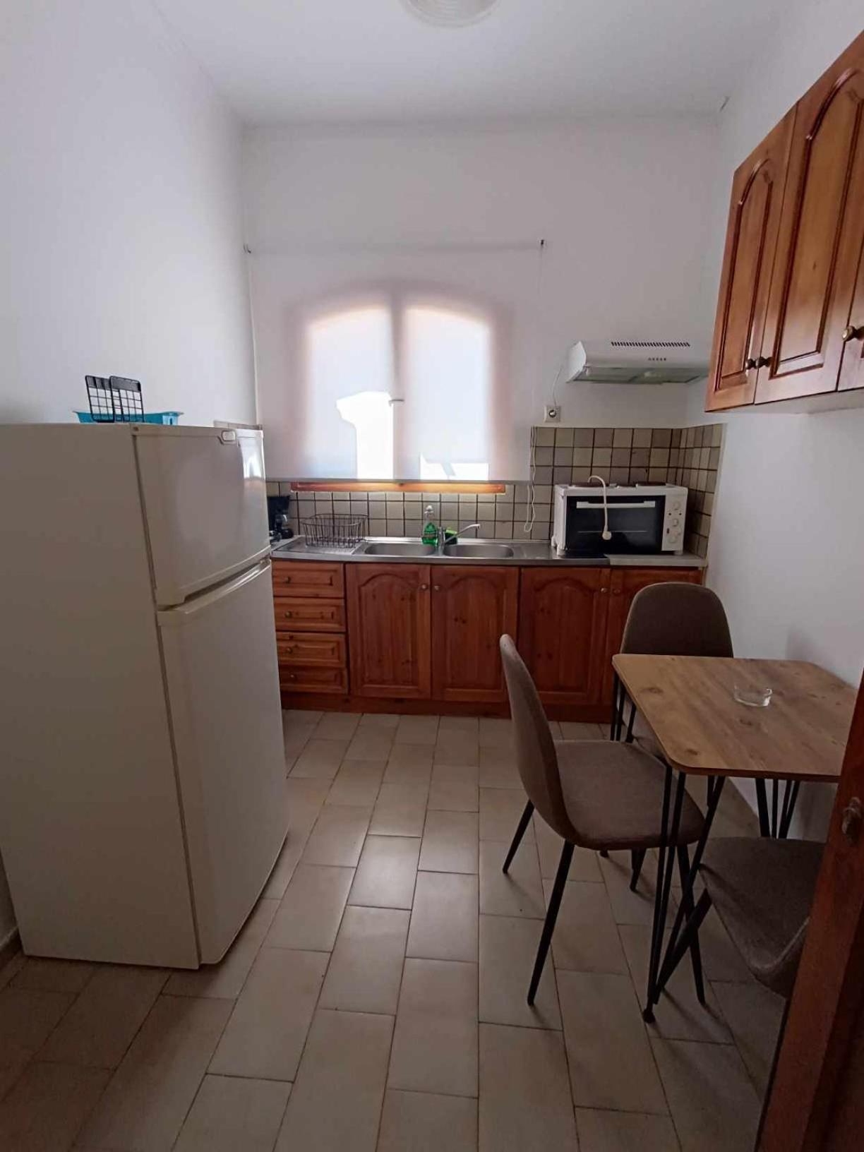 One-Bedroom Apartment with Balcony and Sea View photo 3