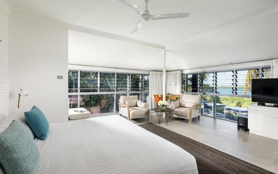 Suite with Ocean View photo 2