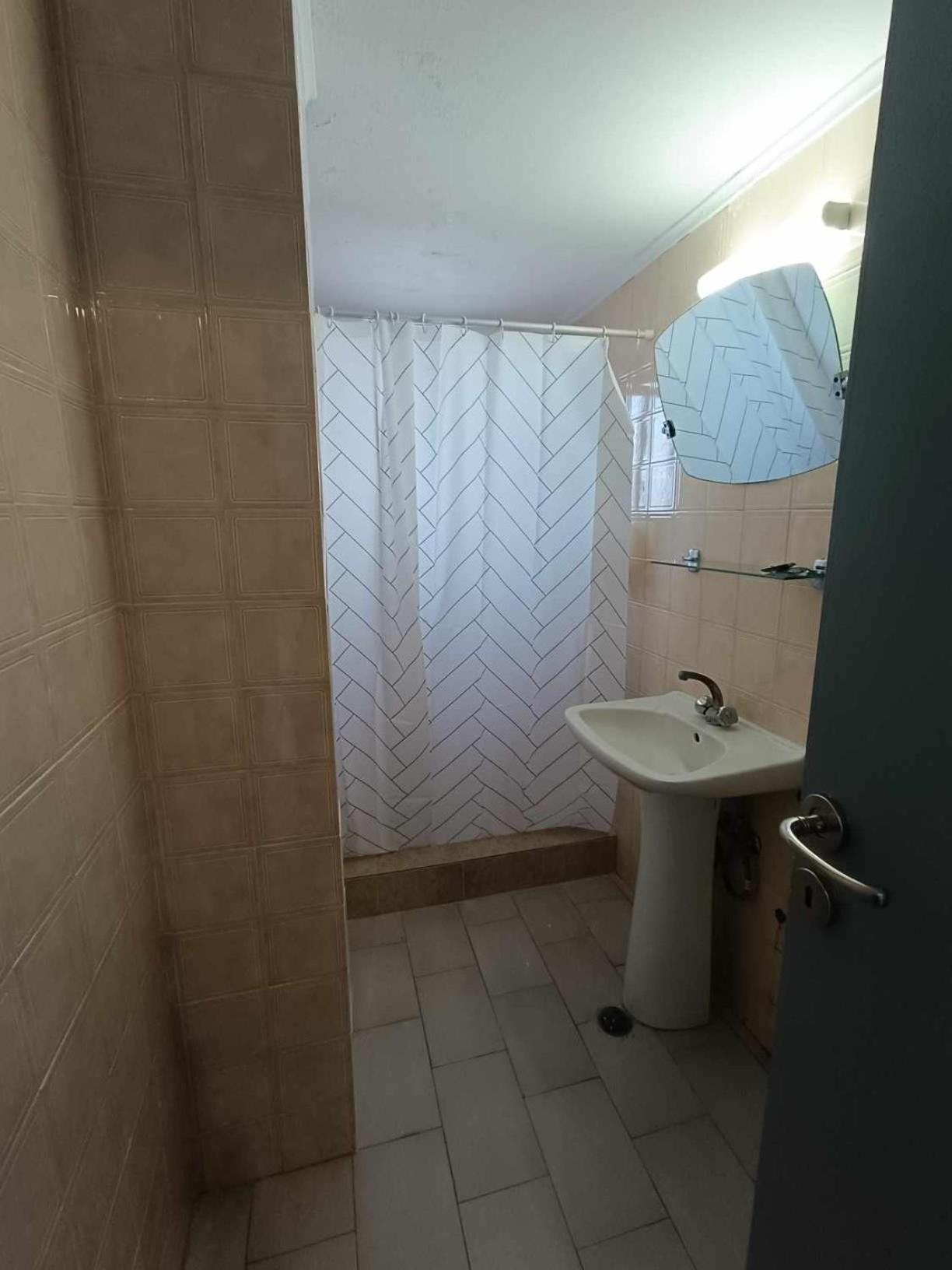 Two-Bedroom Apartment with Balcony and Sea View photo 3