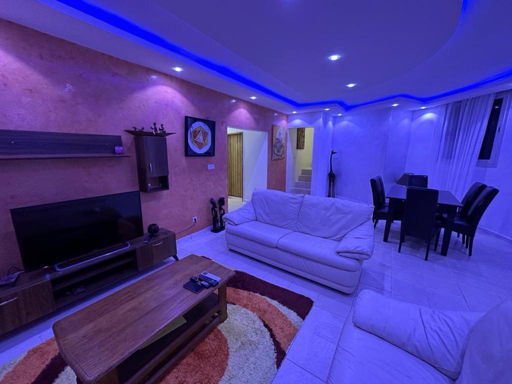 Villa photo 1