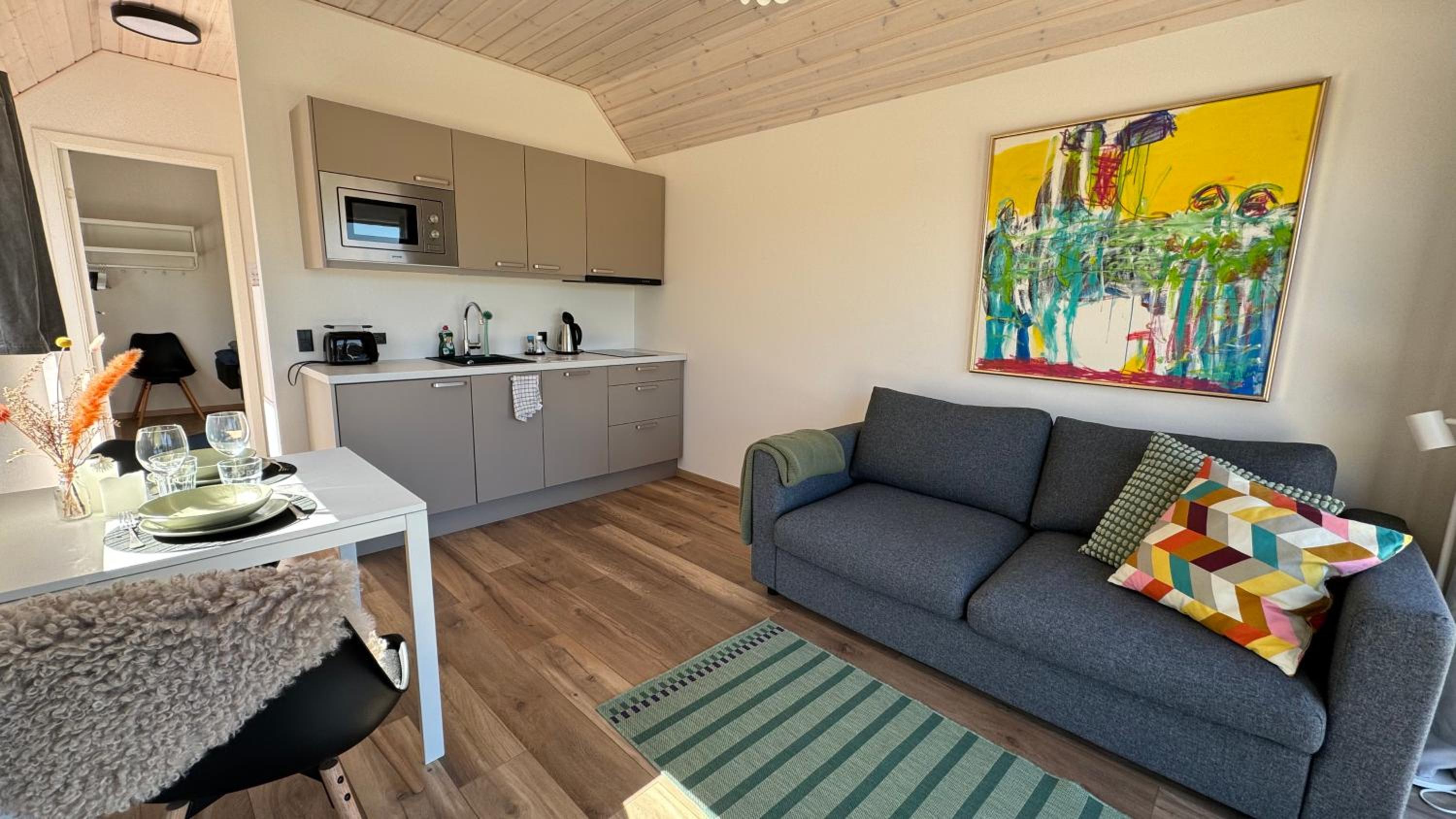 One-Bedroom House photo 1