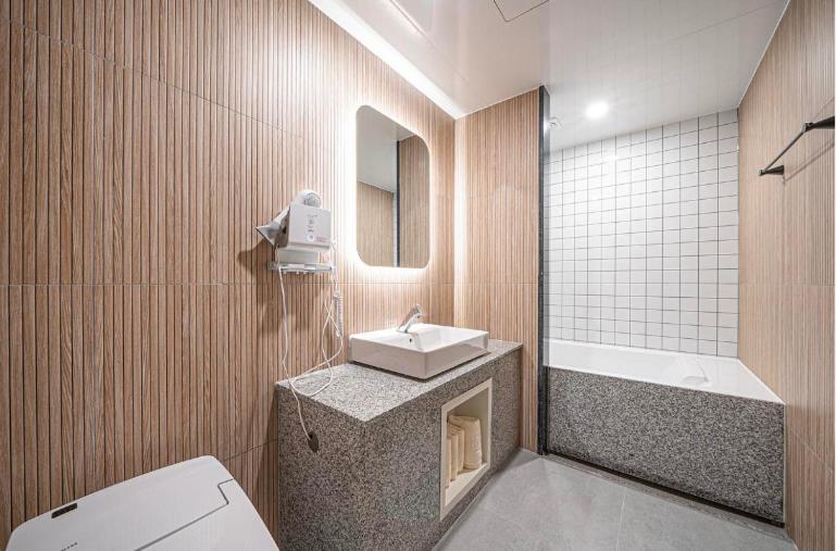 Premium Double Room with Movie photo 2