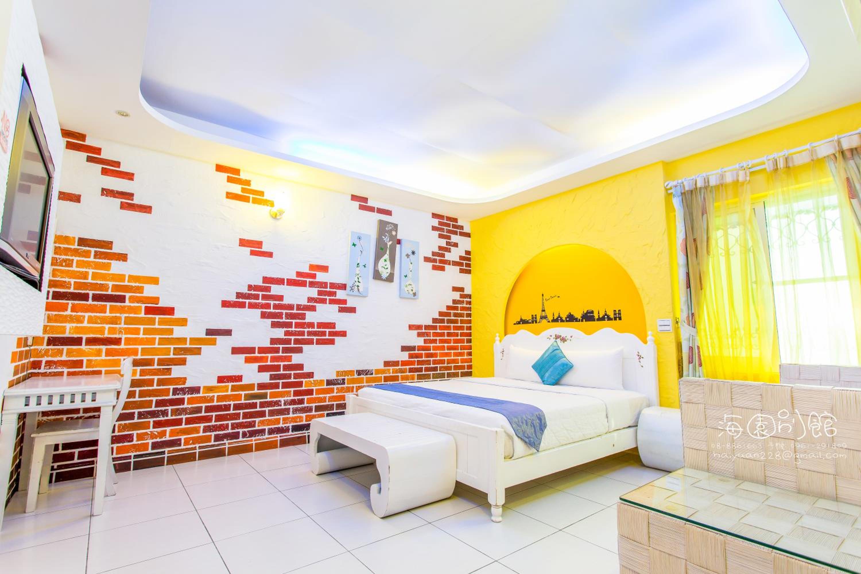Double Room - Photo 15