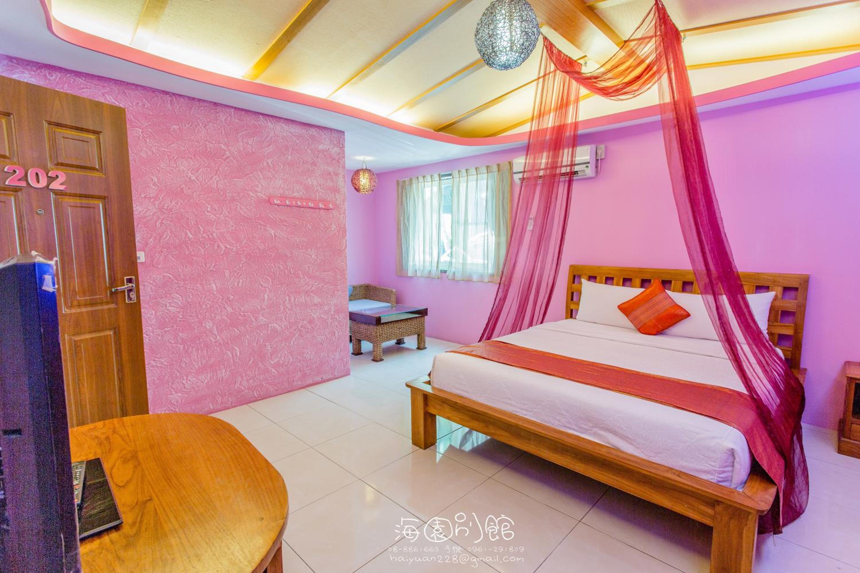 Double Room - Photo 13