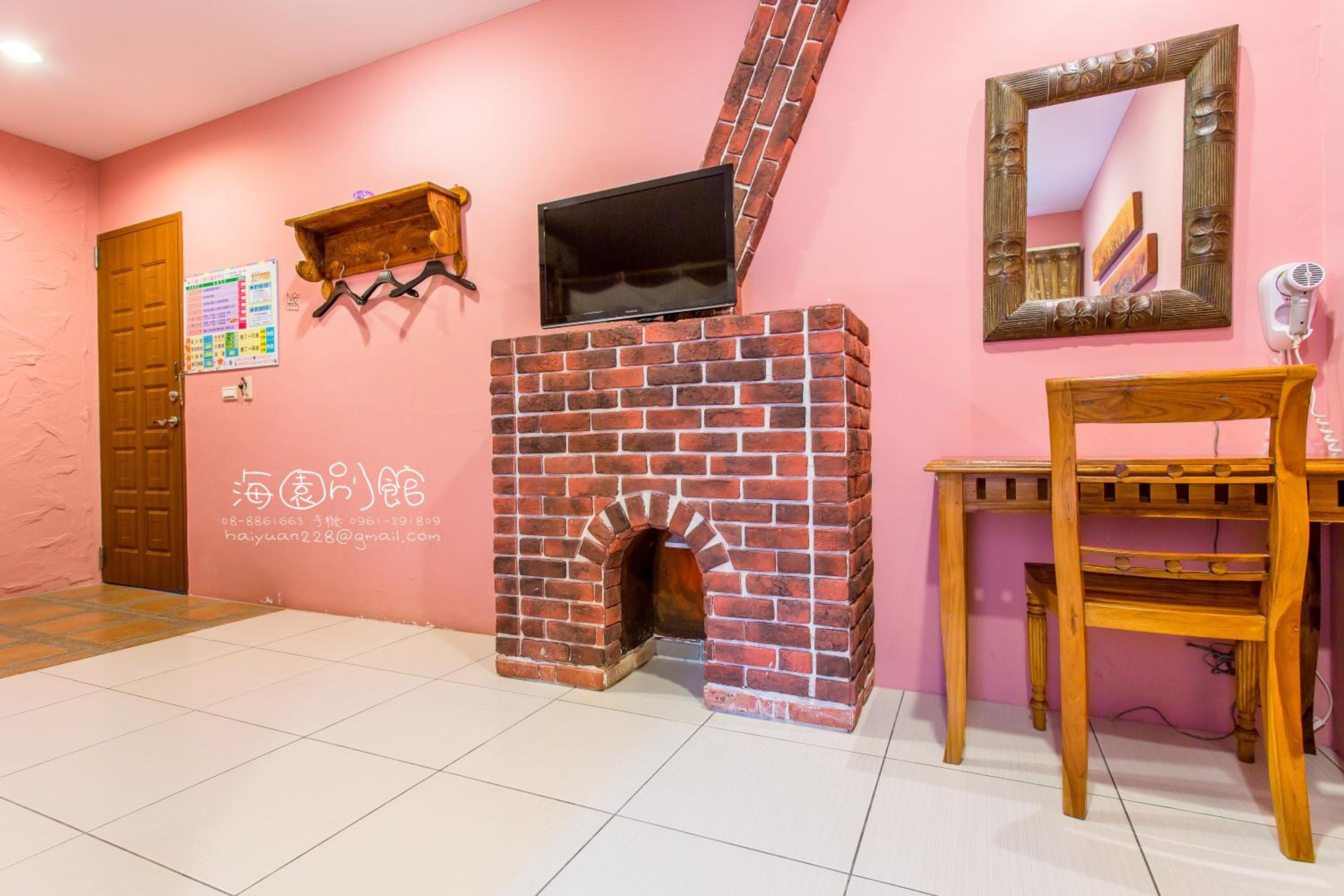 Double Room - Photo 10