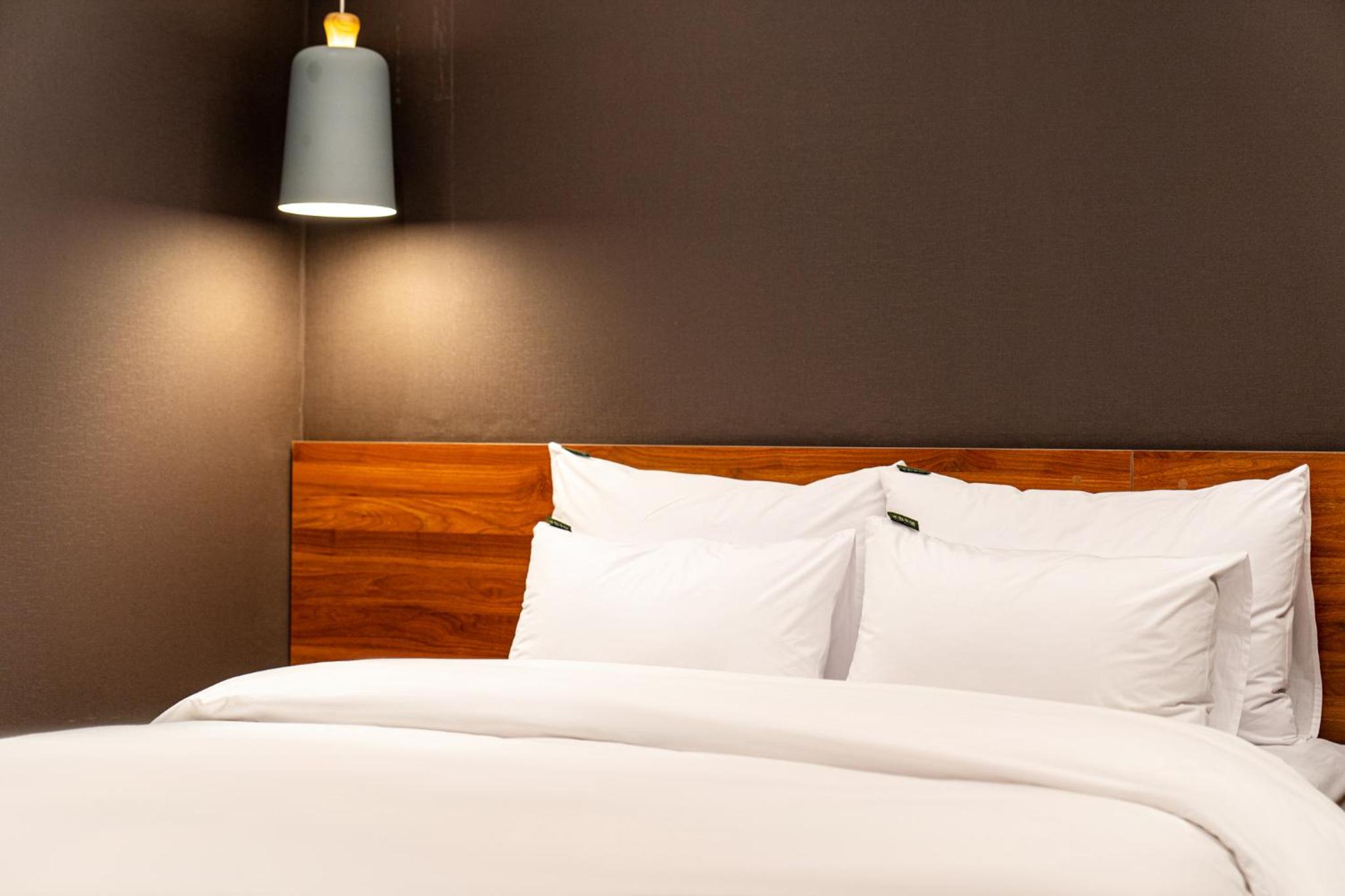 Standard Double Room - Photo 10